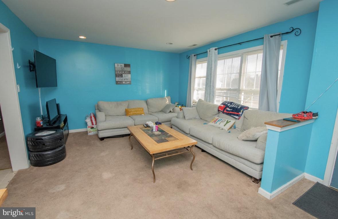 SOMERSET LANDING - Residential