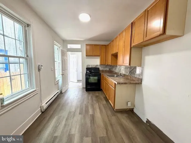 Reading, Pennsylvania 19602, United States, 4 Bedrooms Bedrooms, ,2 BathroomsBathrooms,Residential,Active,144434