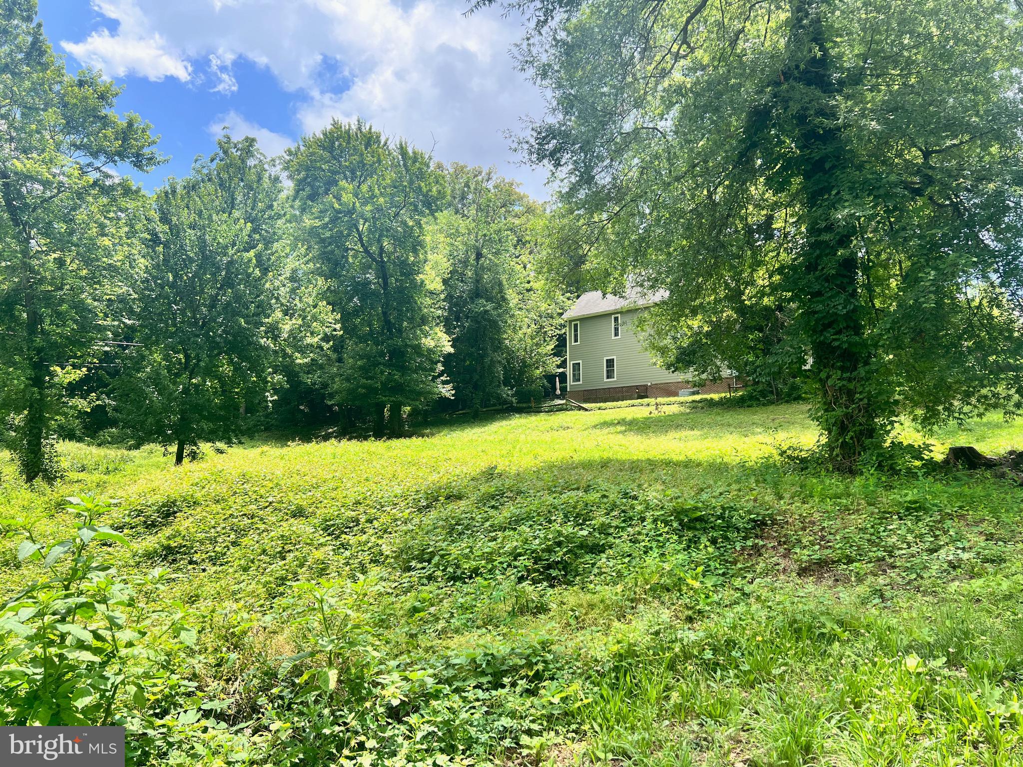 2213 IVOR LANE