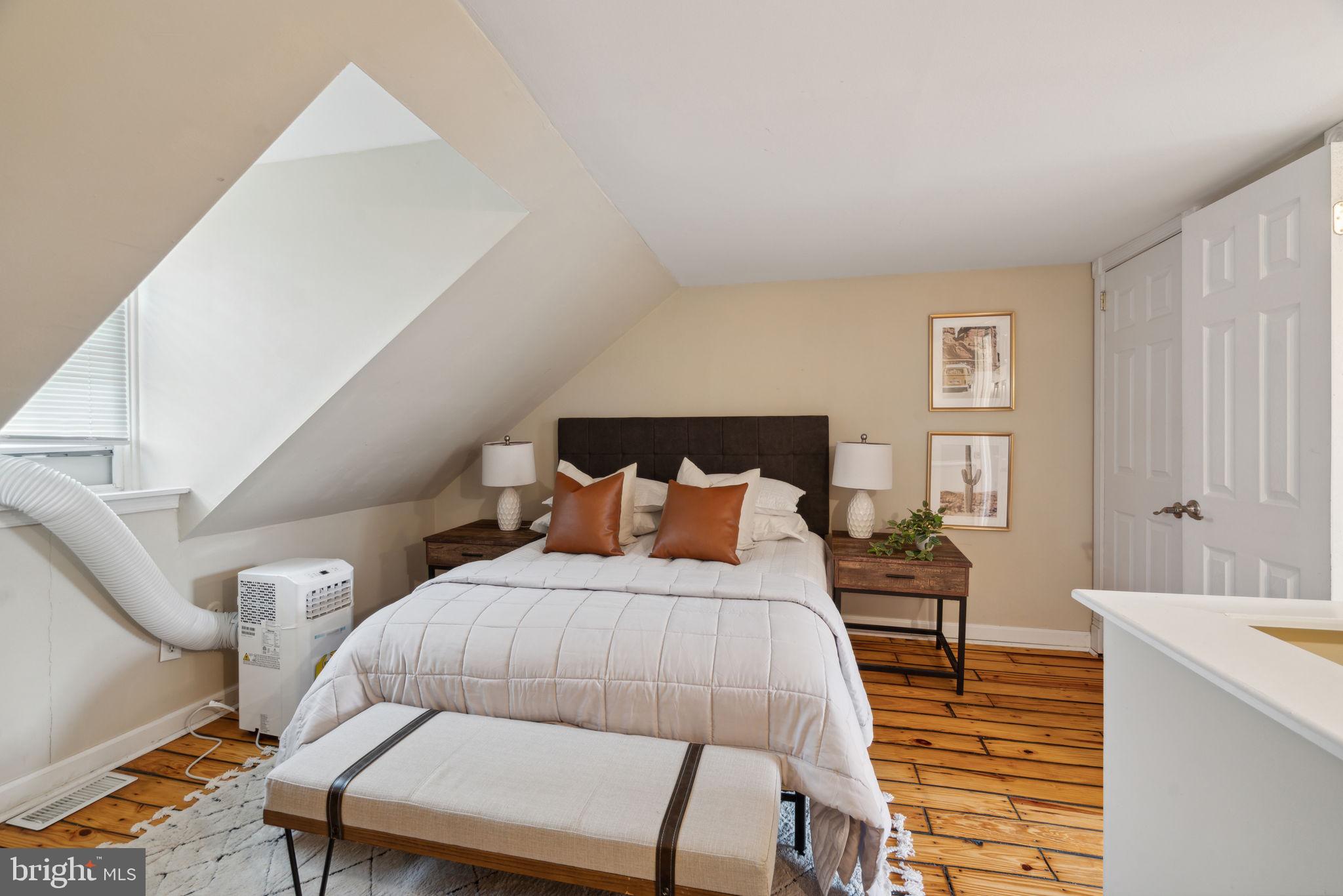 WASHINGTON SQ WEST - Residential