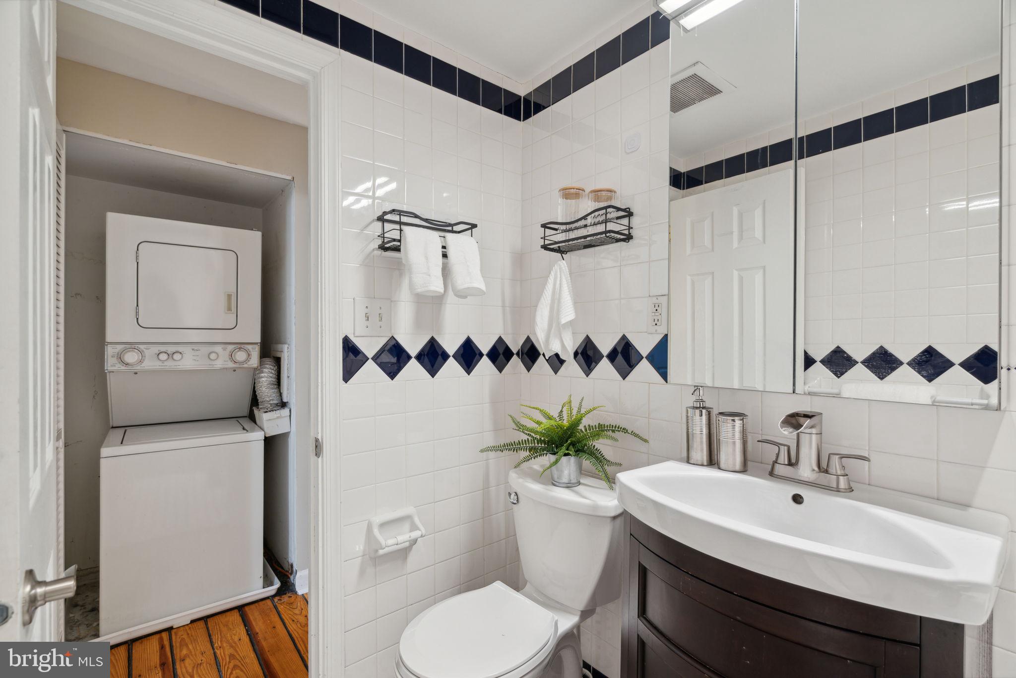 WASHINGTON SQ WEST - Residential