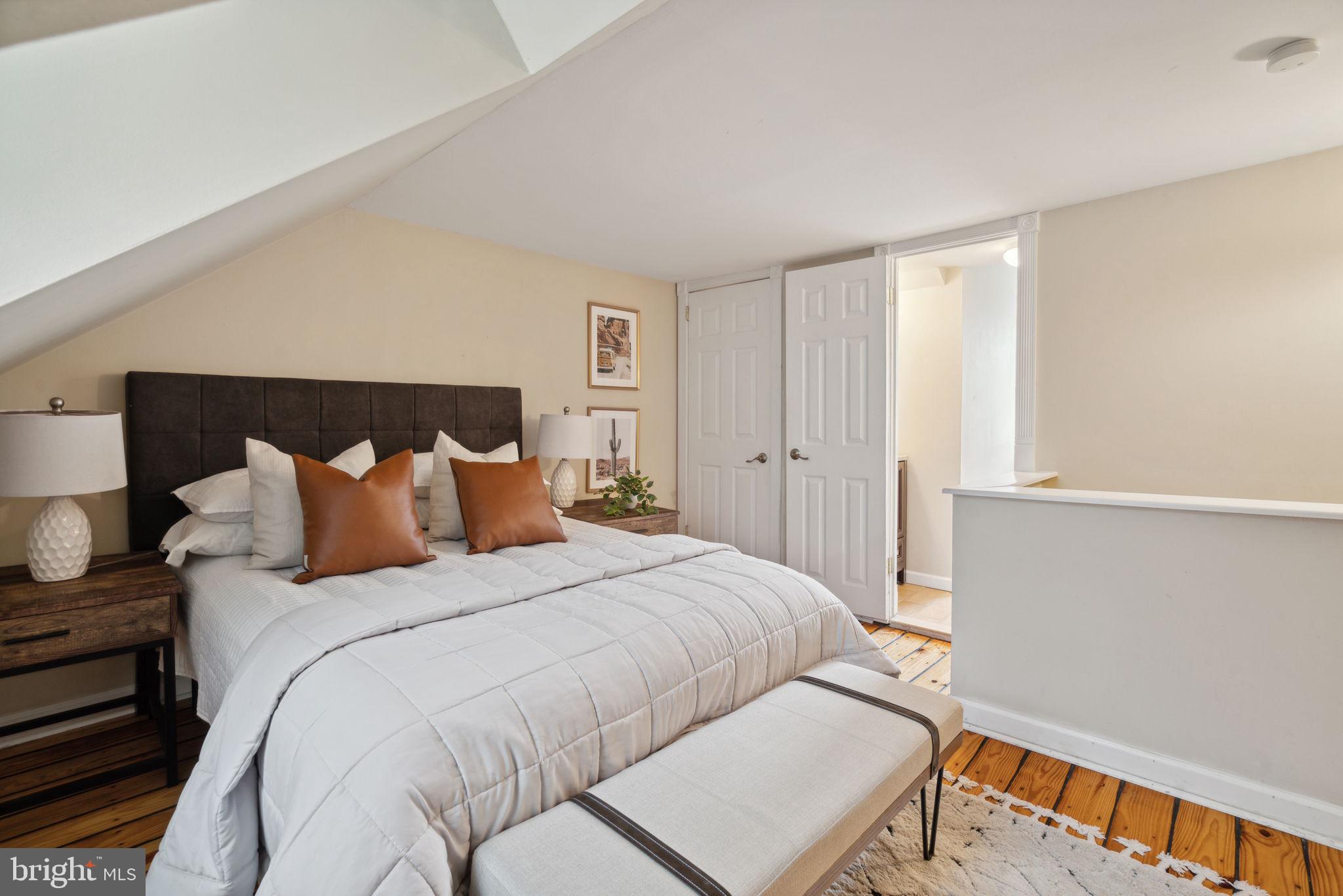 WASHINGTON SQ WEST - Residential