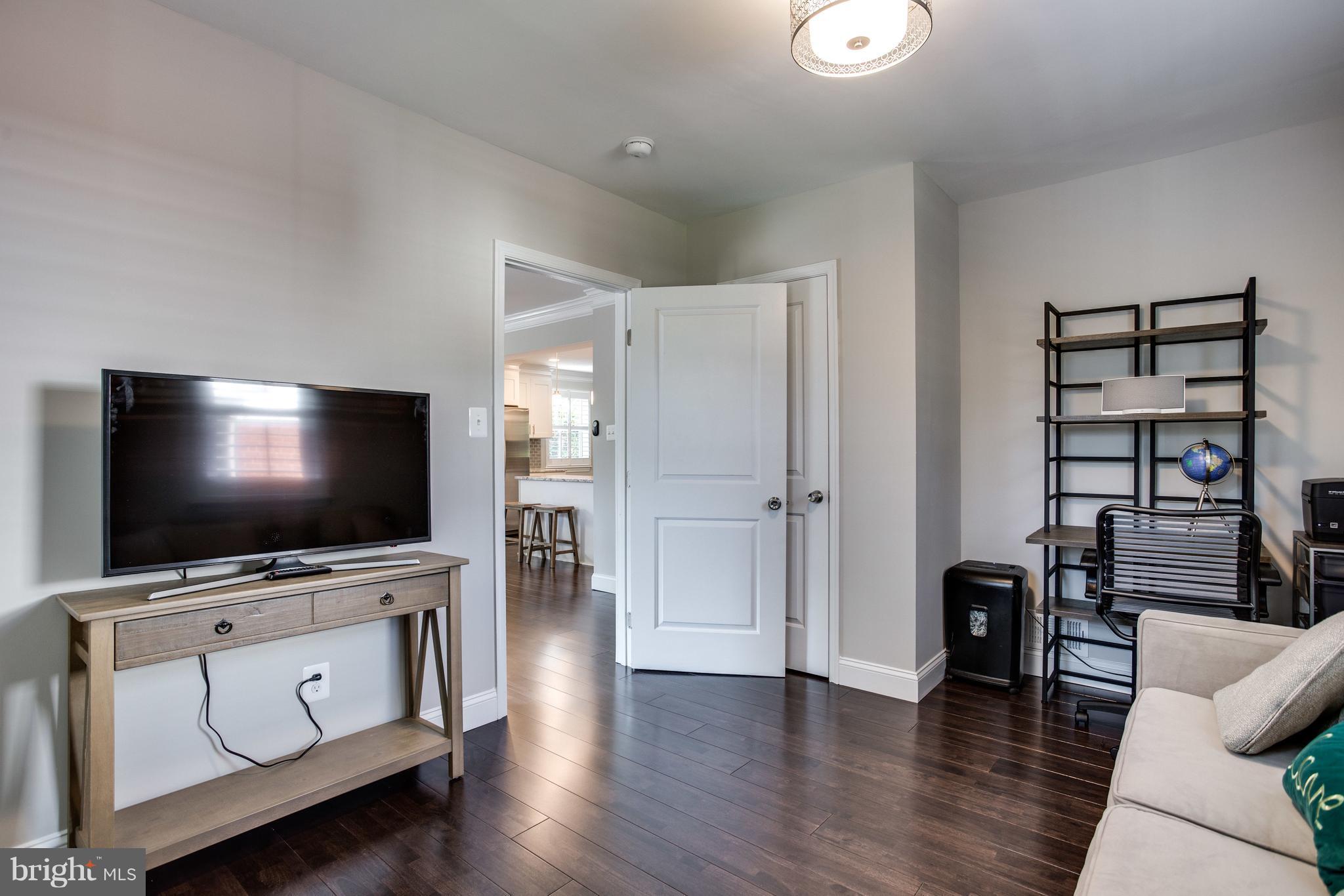 NORTHWOOD VILLAGE - Residential