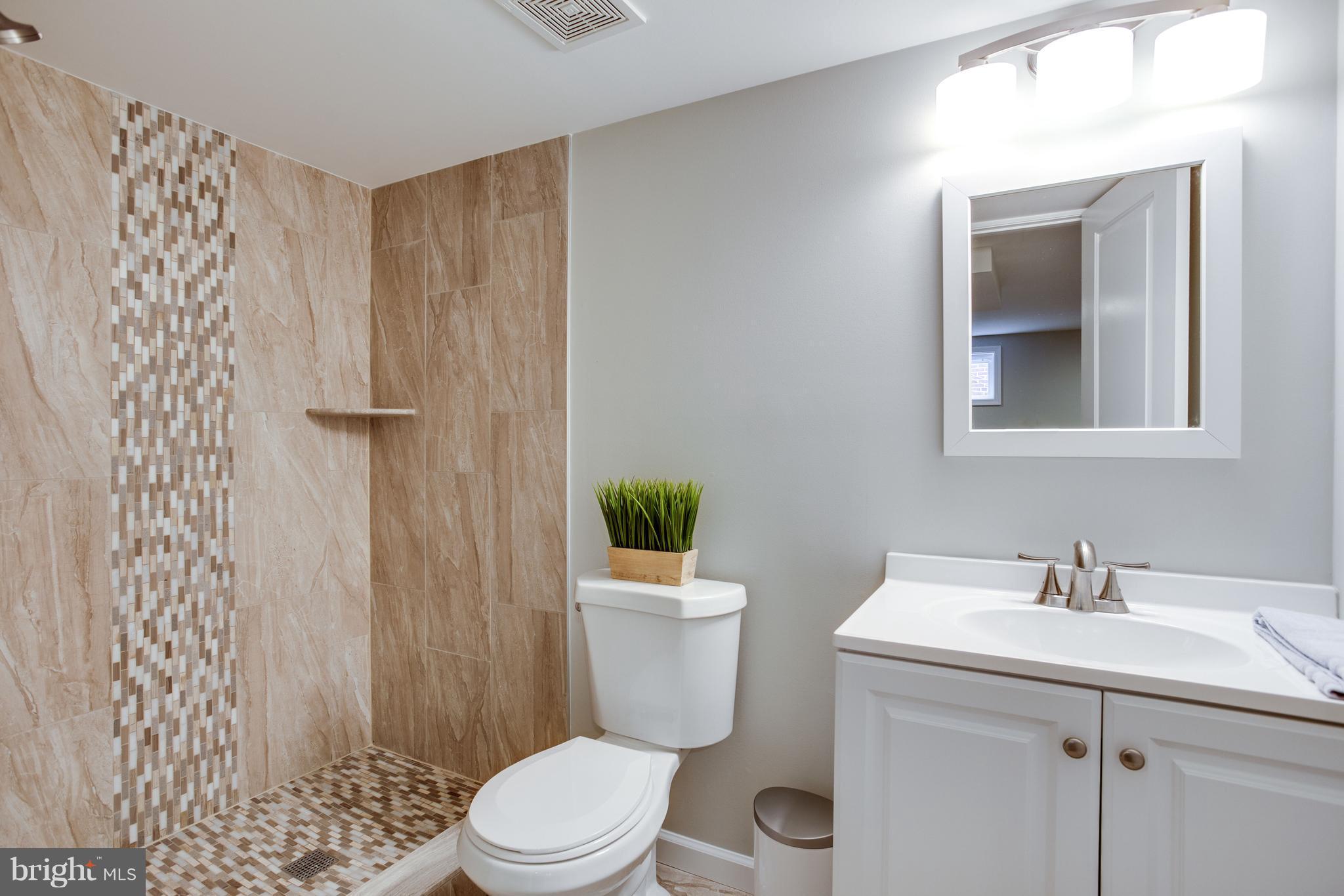 NORTHWOOD VILLAGE - Residential