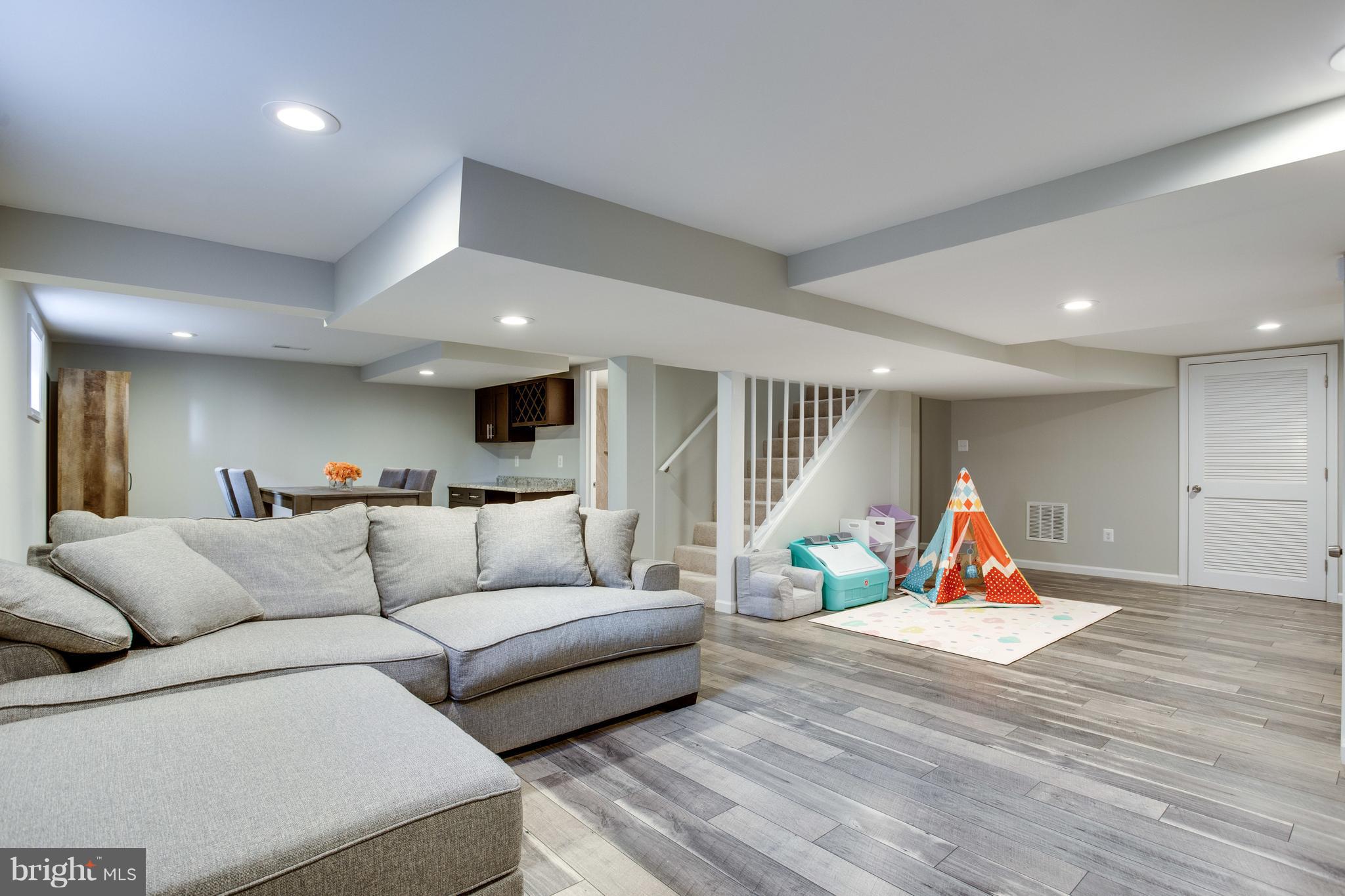 NORTHWOOD VILLAGE - Residential