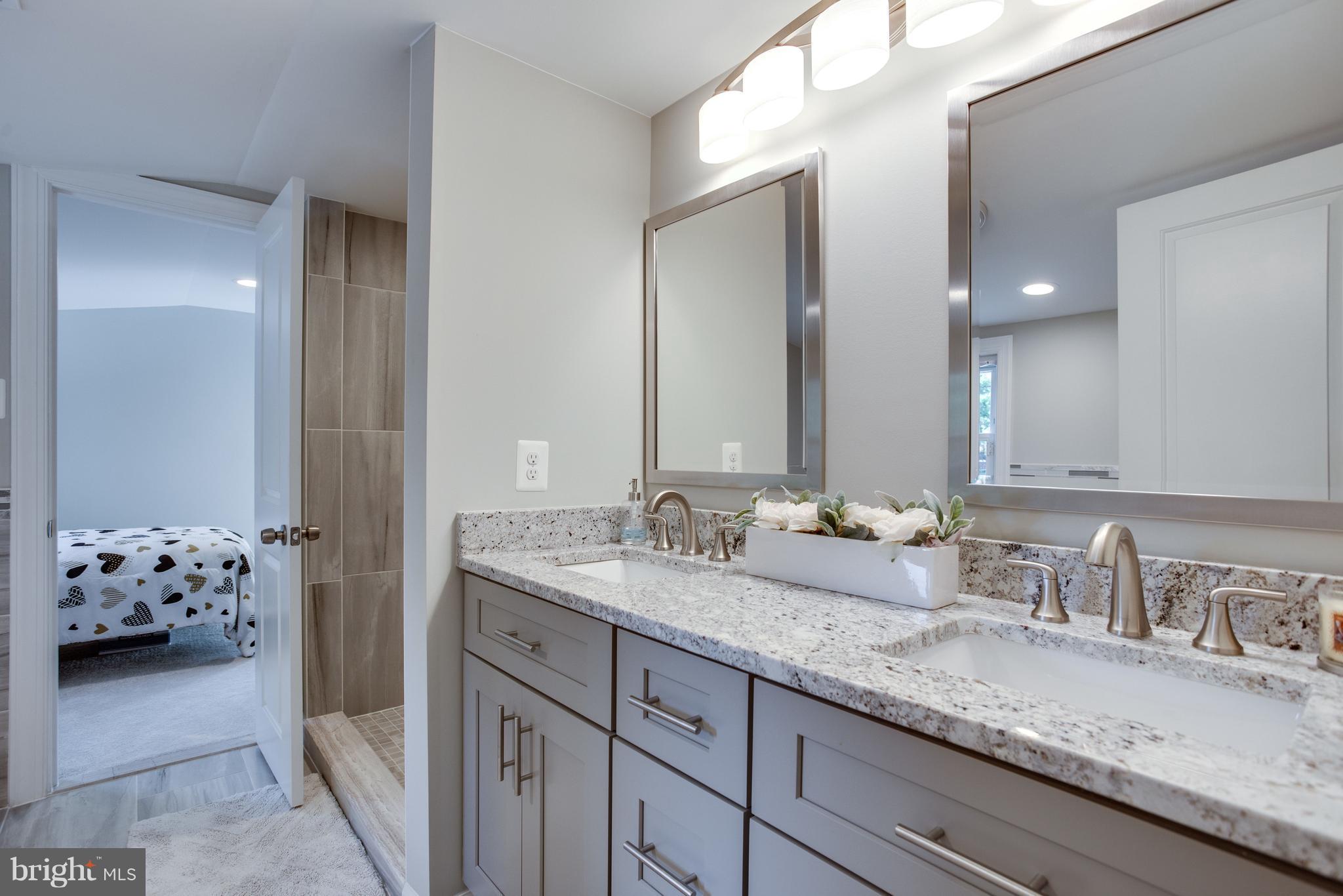 NORTHWOOD VILLAGE - Residential