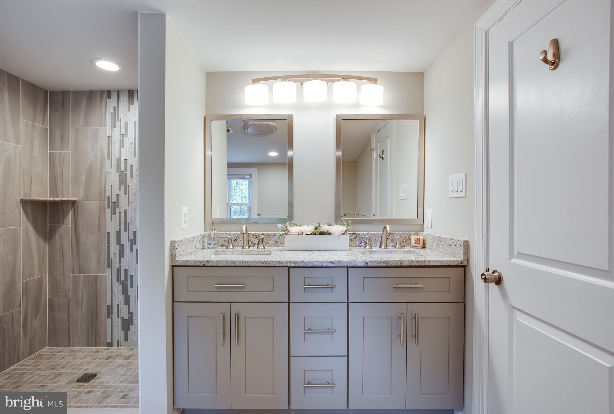 NORTHWOOD VILLAGE - Residential