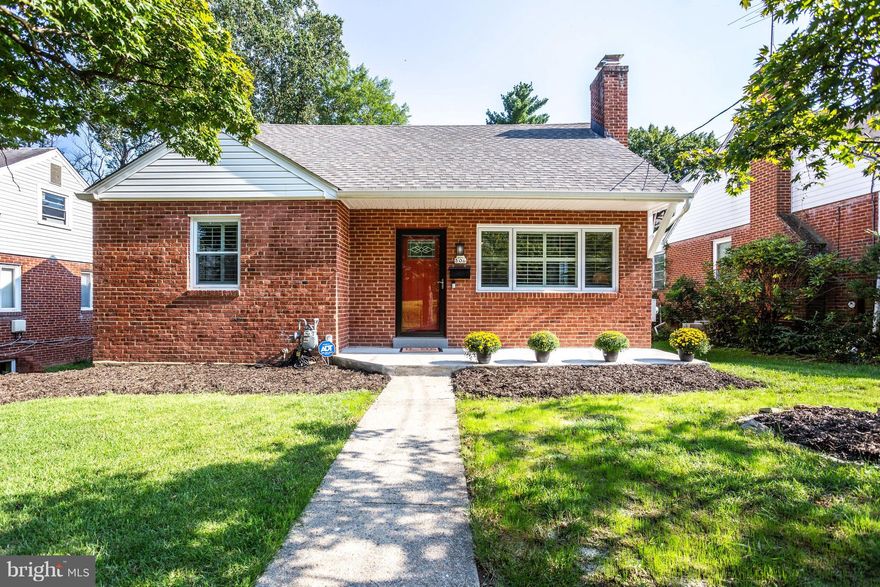 Gorgeous remodeled Silver Spring home in sought-after Northwood Village. New high end cabinets, granite, Stainless Steel appliances, gleaming hardwood floors, new designer bathrooms, new roof, new HVAC system & water heater. Enormous backyard deck and fenced back yard ready for entertainment. Welcome home!