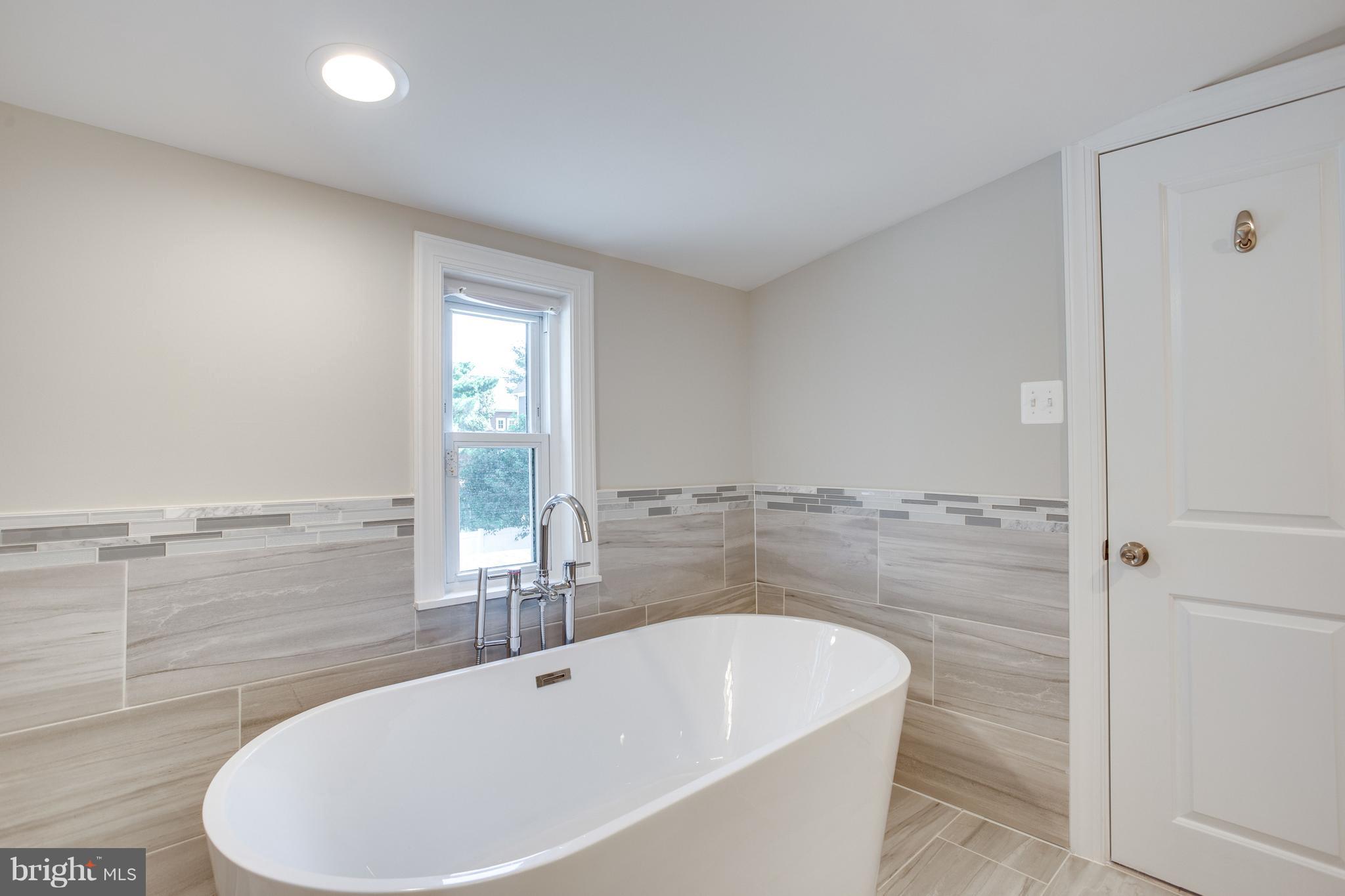 NORTHWOOD VILLAGE - Residential