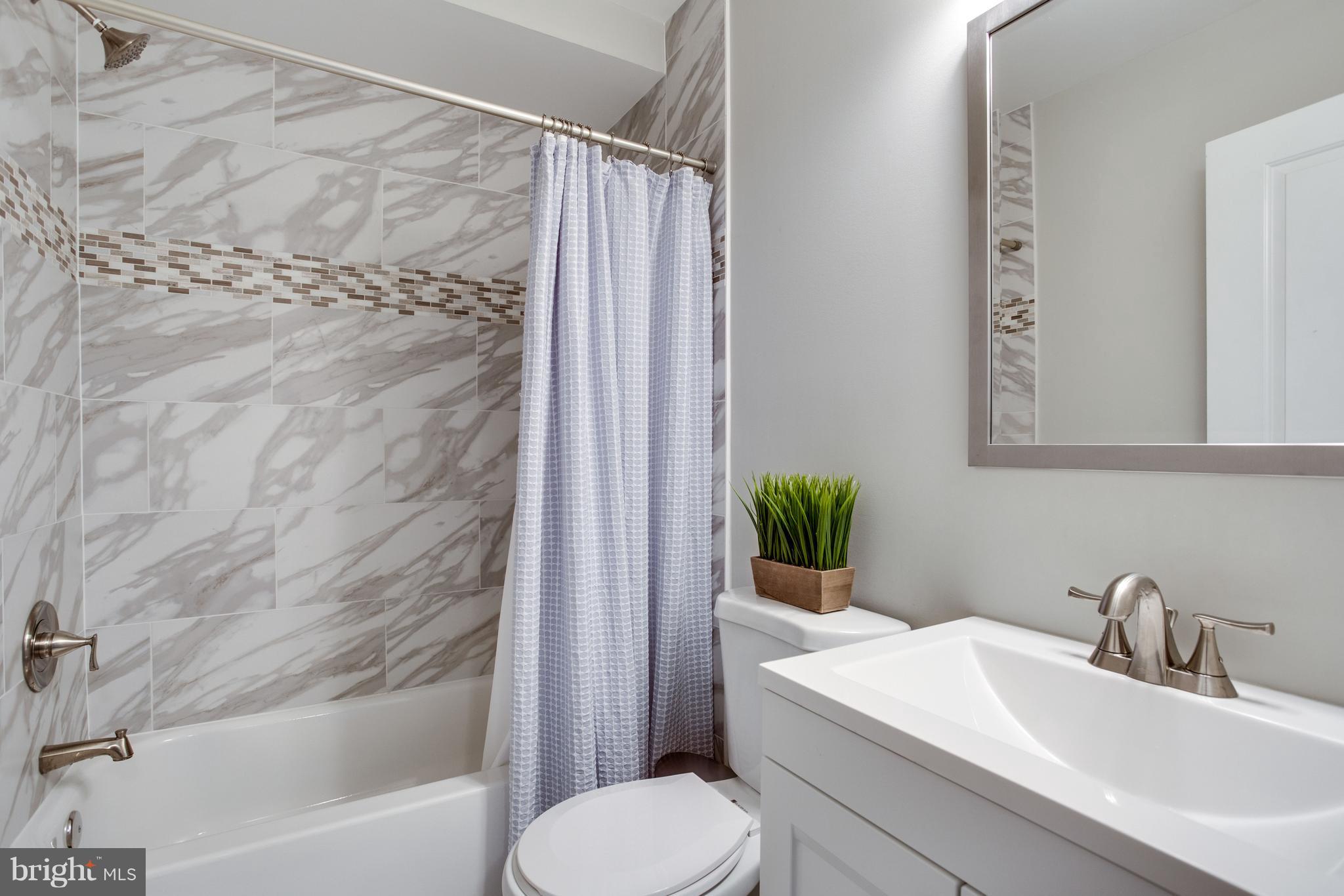 NORTHWOOD VILLAGE - Residential