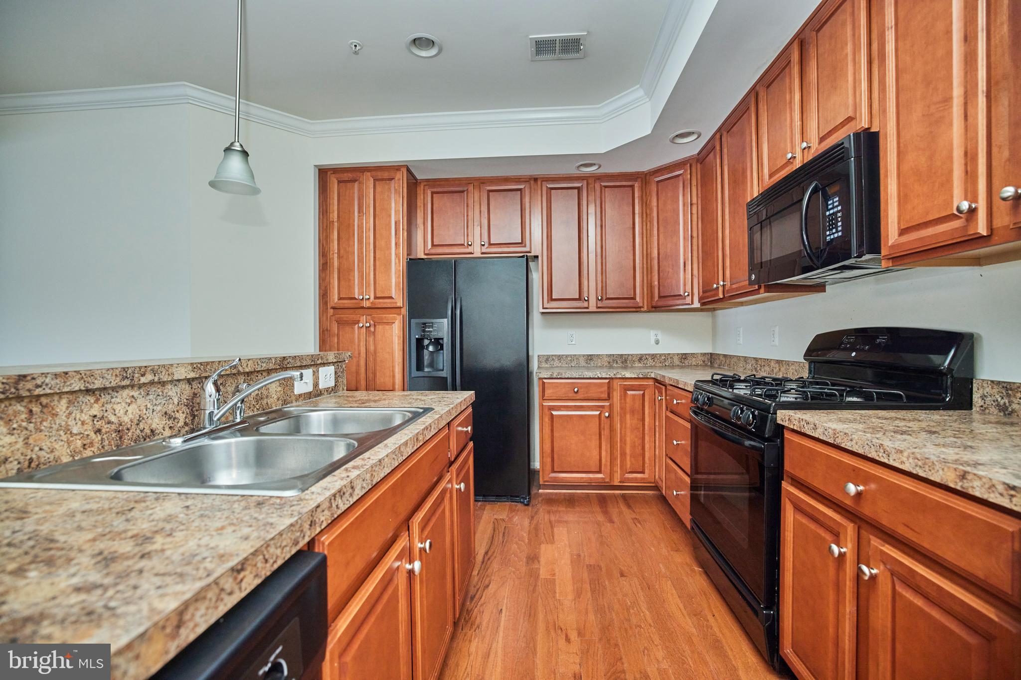 LEE SQUARE - Residential Lease