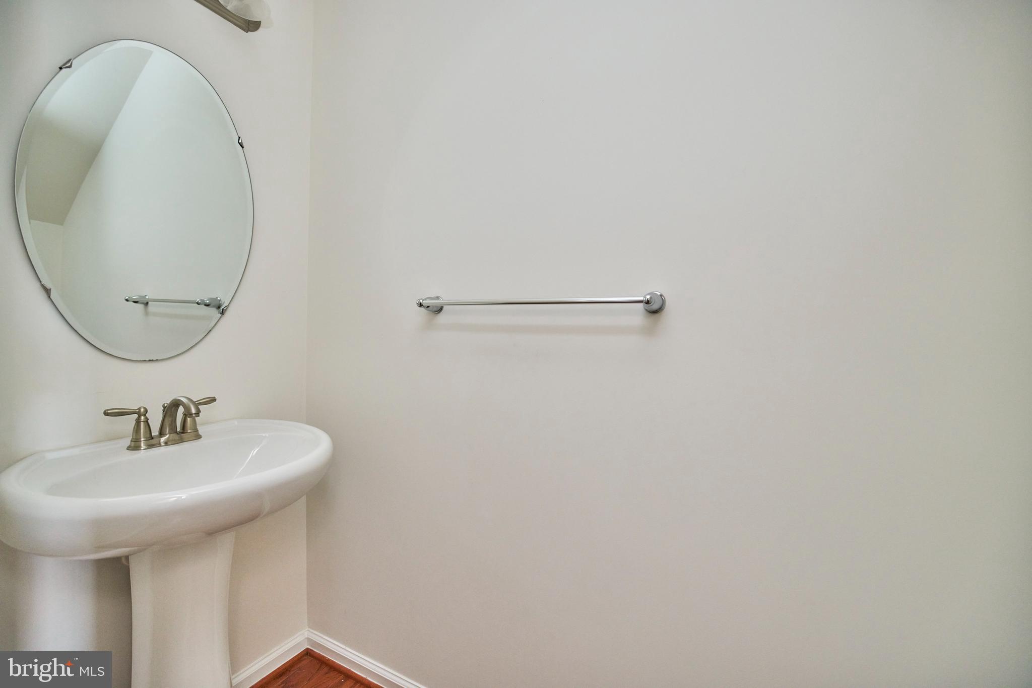 LEE SQUARE - Residential Lease