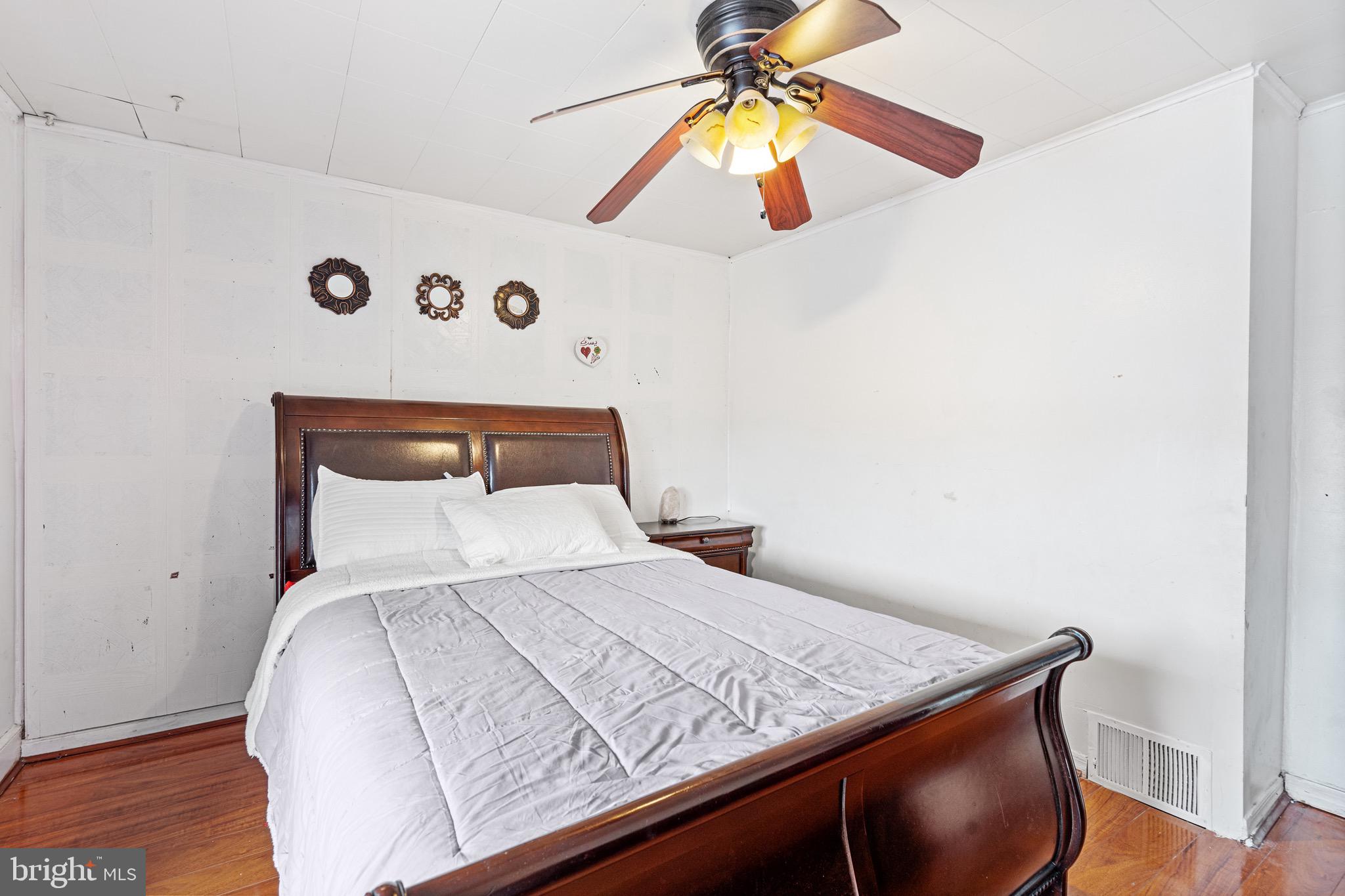 PHILADELPHIA - Residential