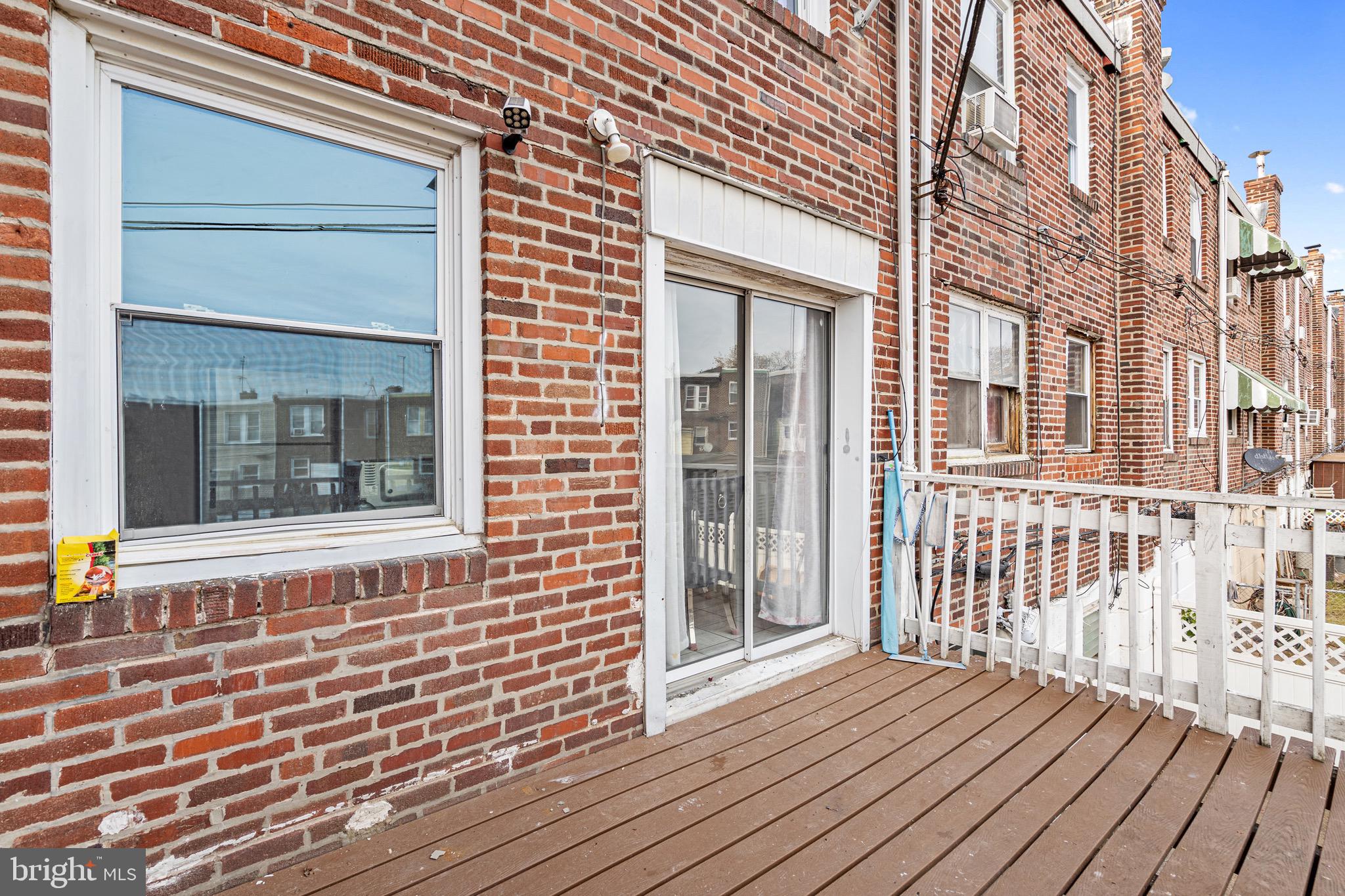 PHILADELPHIA - Residential