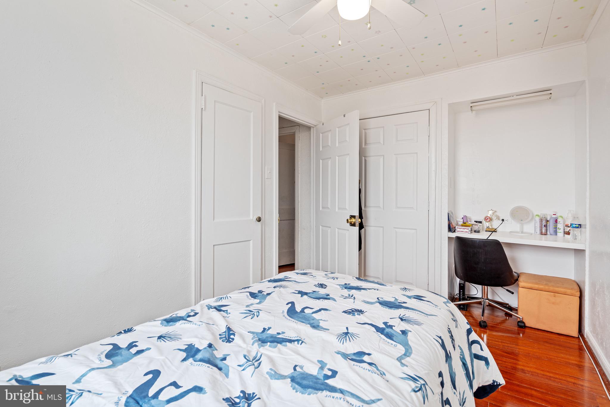 PHILADELPHIA - Residential