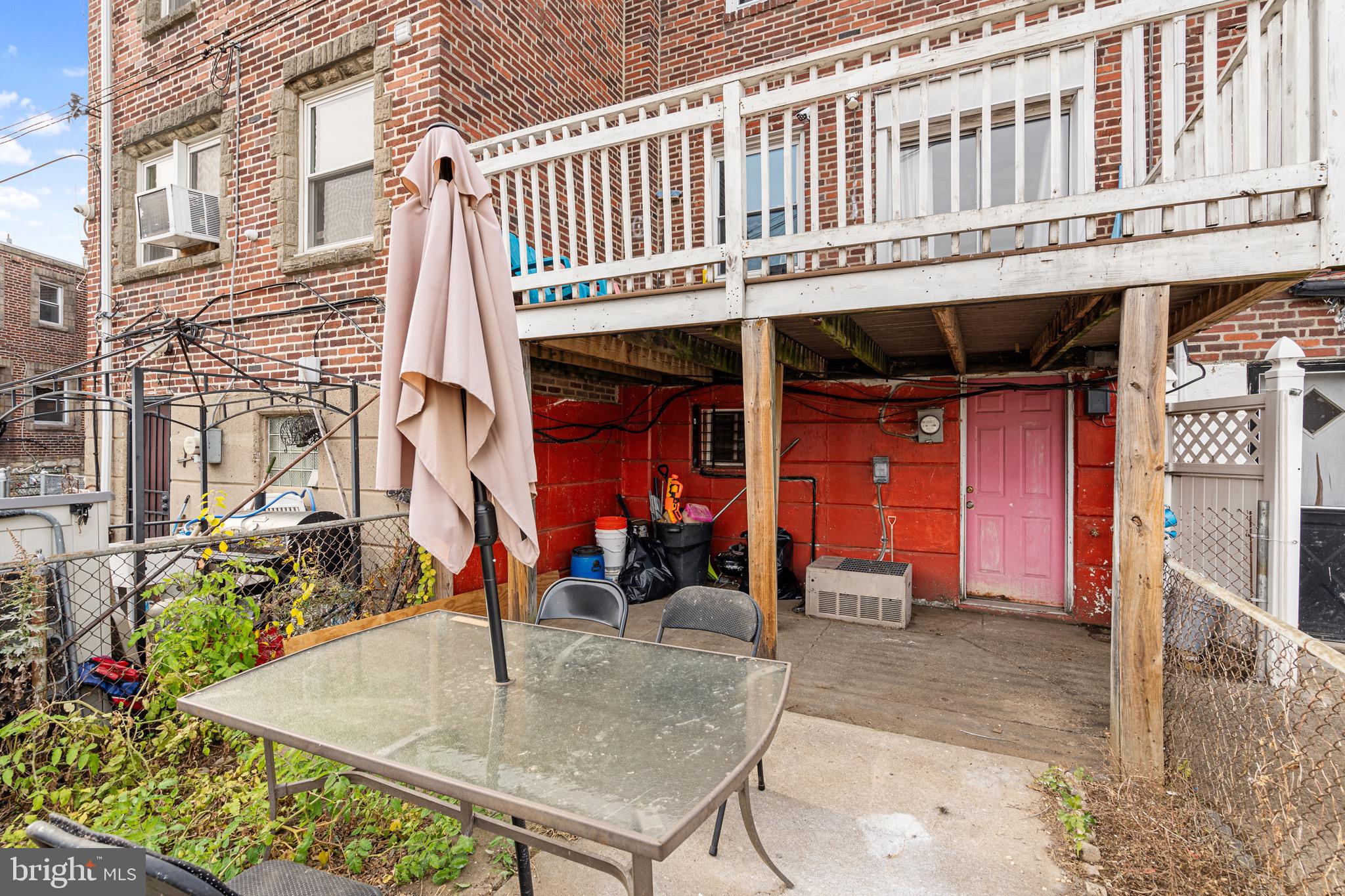 PHILADELPHIA - Residential