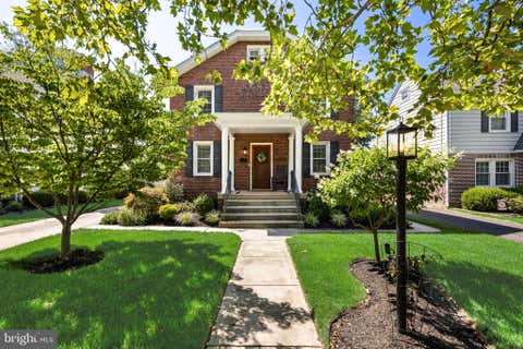 Homes For Sale - 229 Crystal Lake Avenue<br/> AUDUBON, NJ 08106