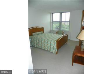 CARLTON HOUSE - Residential Lease