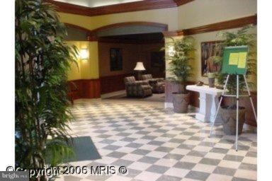 CARLTON HOUSE - Residential Lease