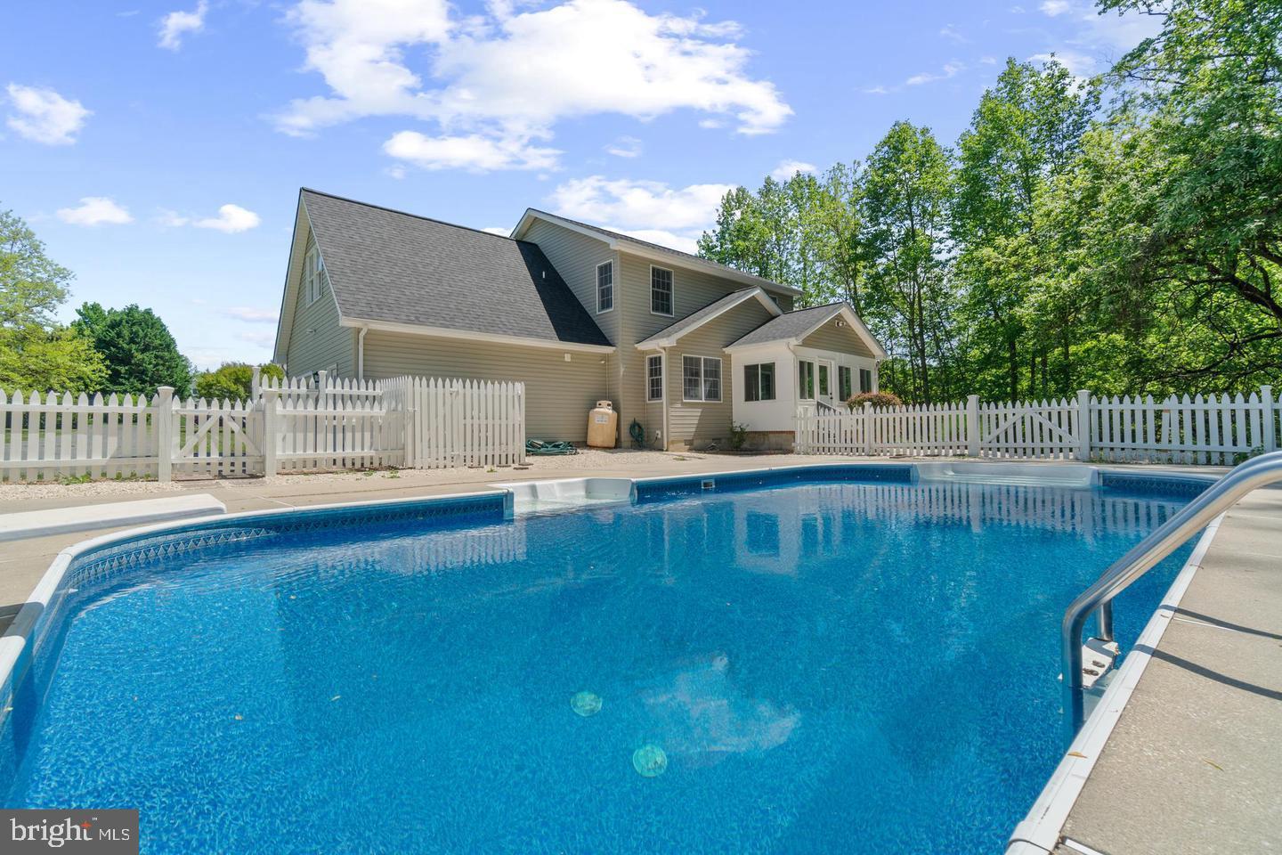 WYE KNOT FARMS - Residential Lease