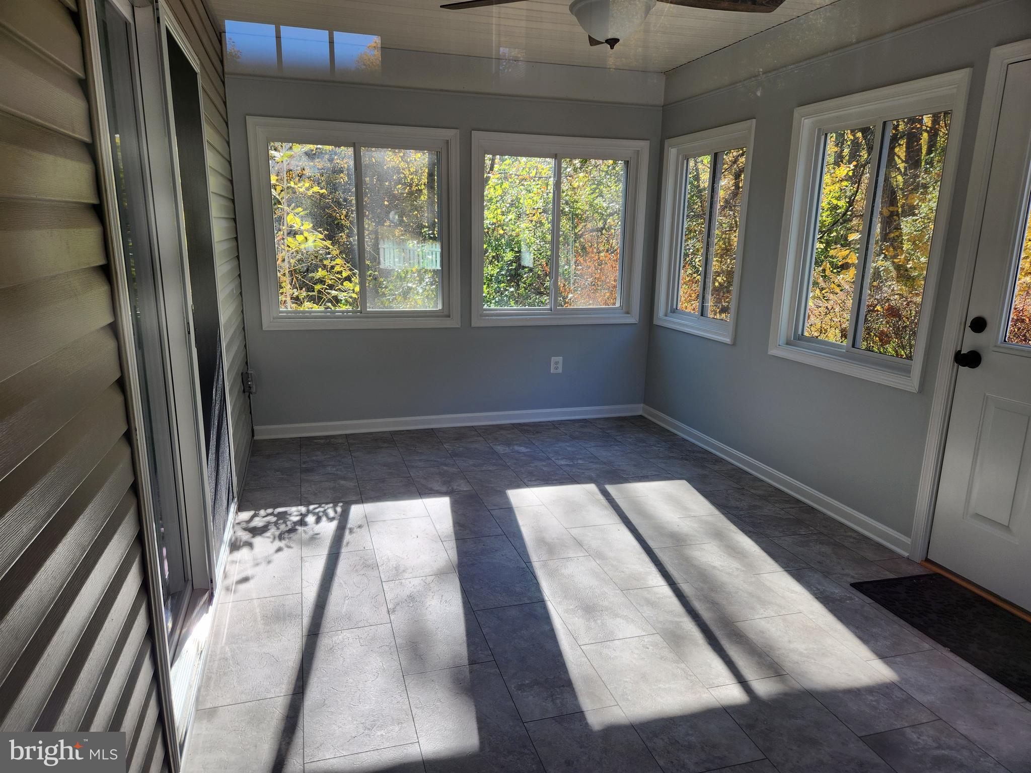 WYE KNOT FARMS - Residential Lease