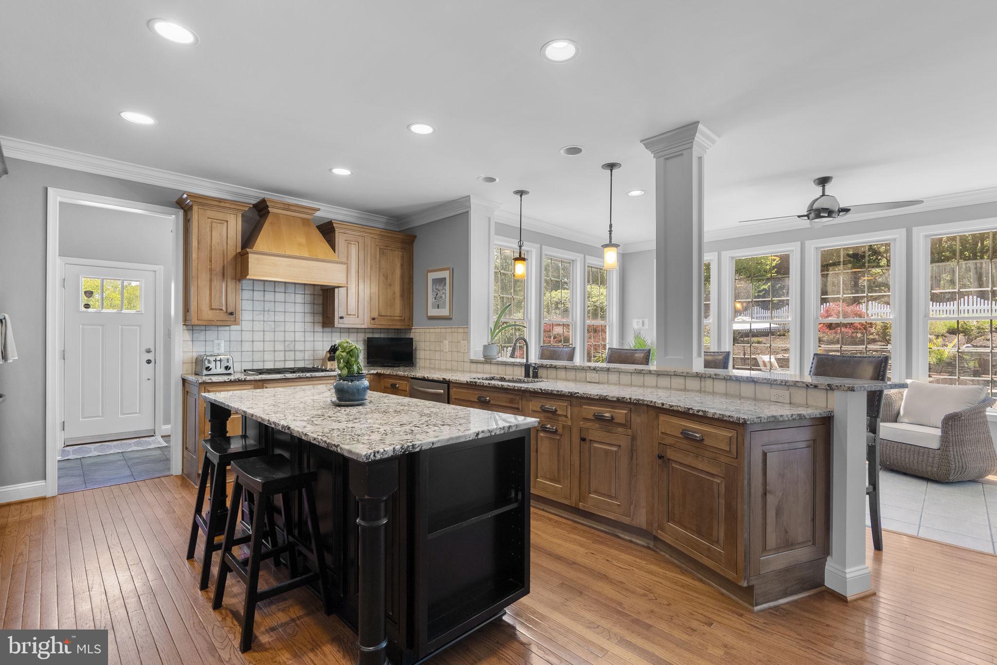 JENNA ESTATES - Residential