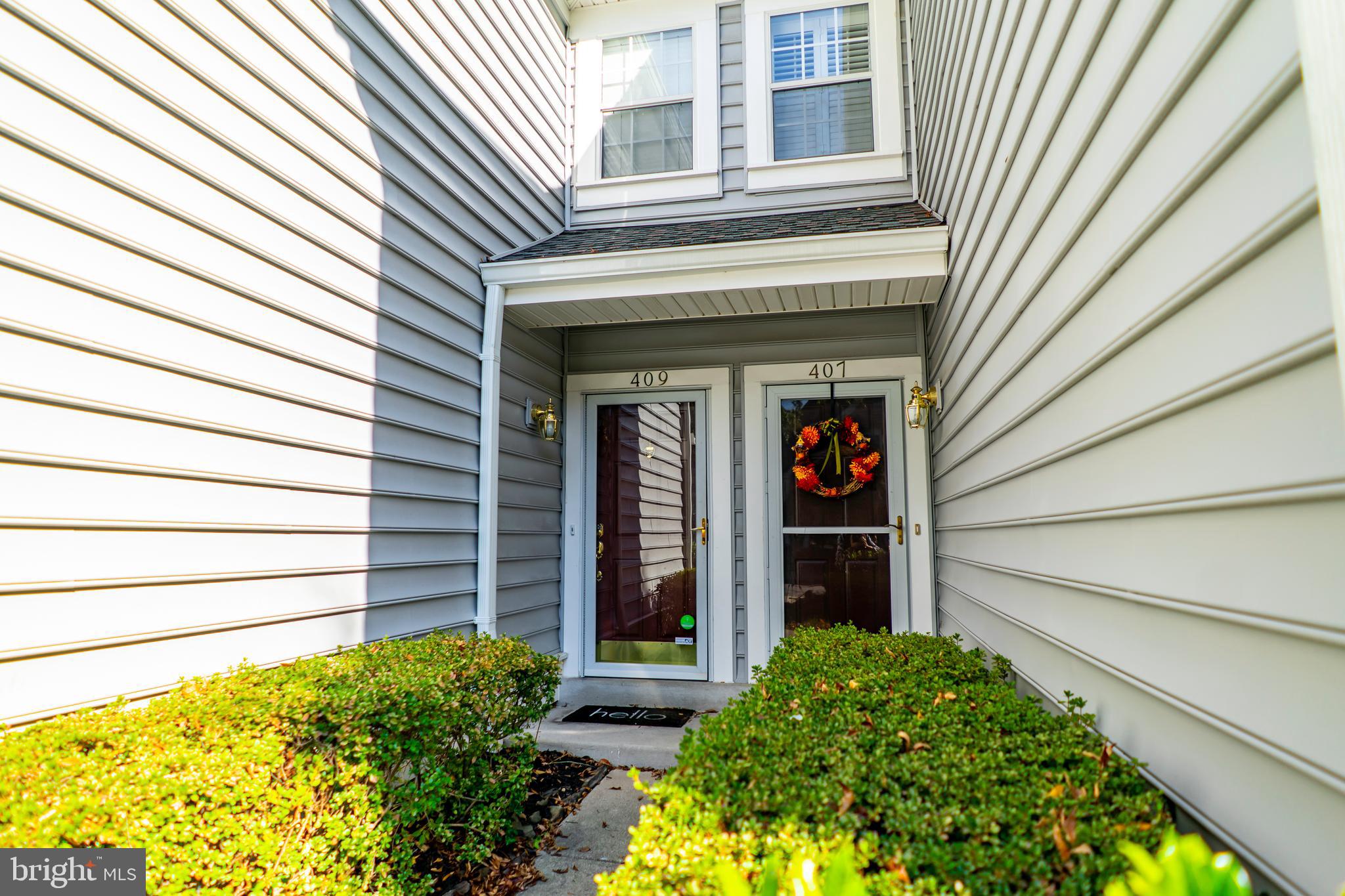 BARRINGTON POINTE CONDOS - Residential Lease