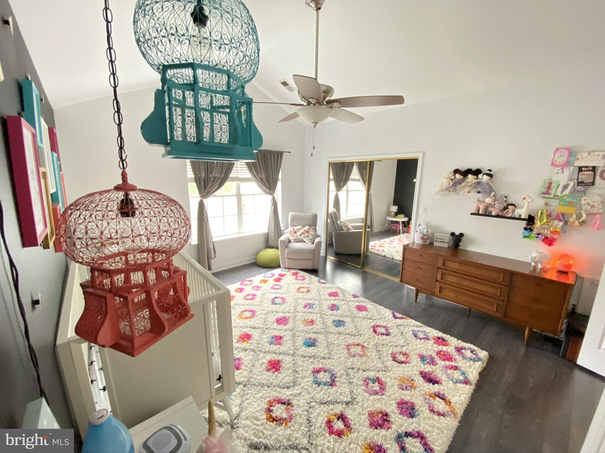 BARRINGTON POINTE CONDOS - Residential Lease