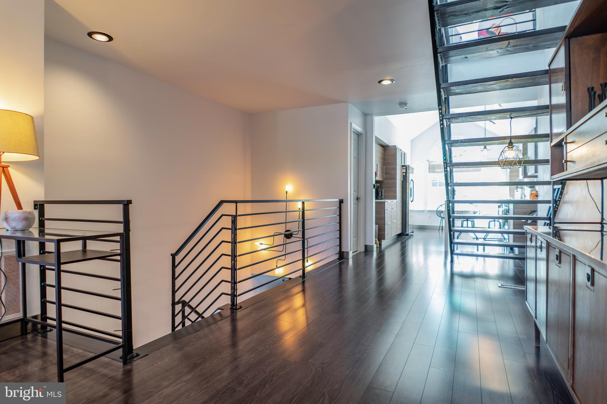 BARRINGTON POINTE CONDOS - Residential Lease