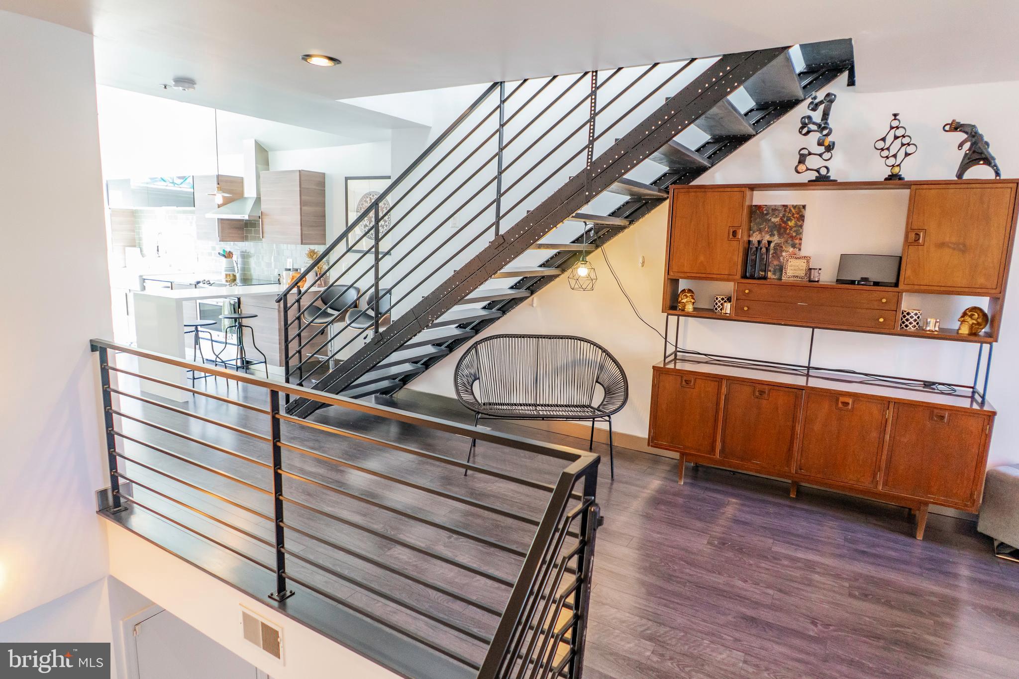 BARRINGTON POINTE CONDOS - Residential Lease