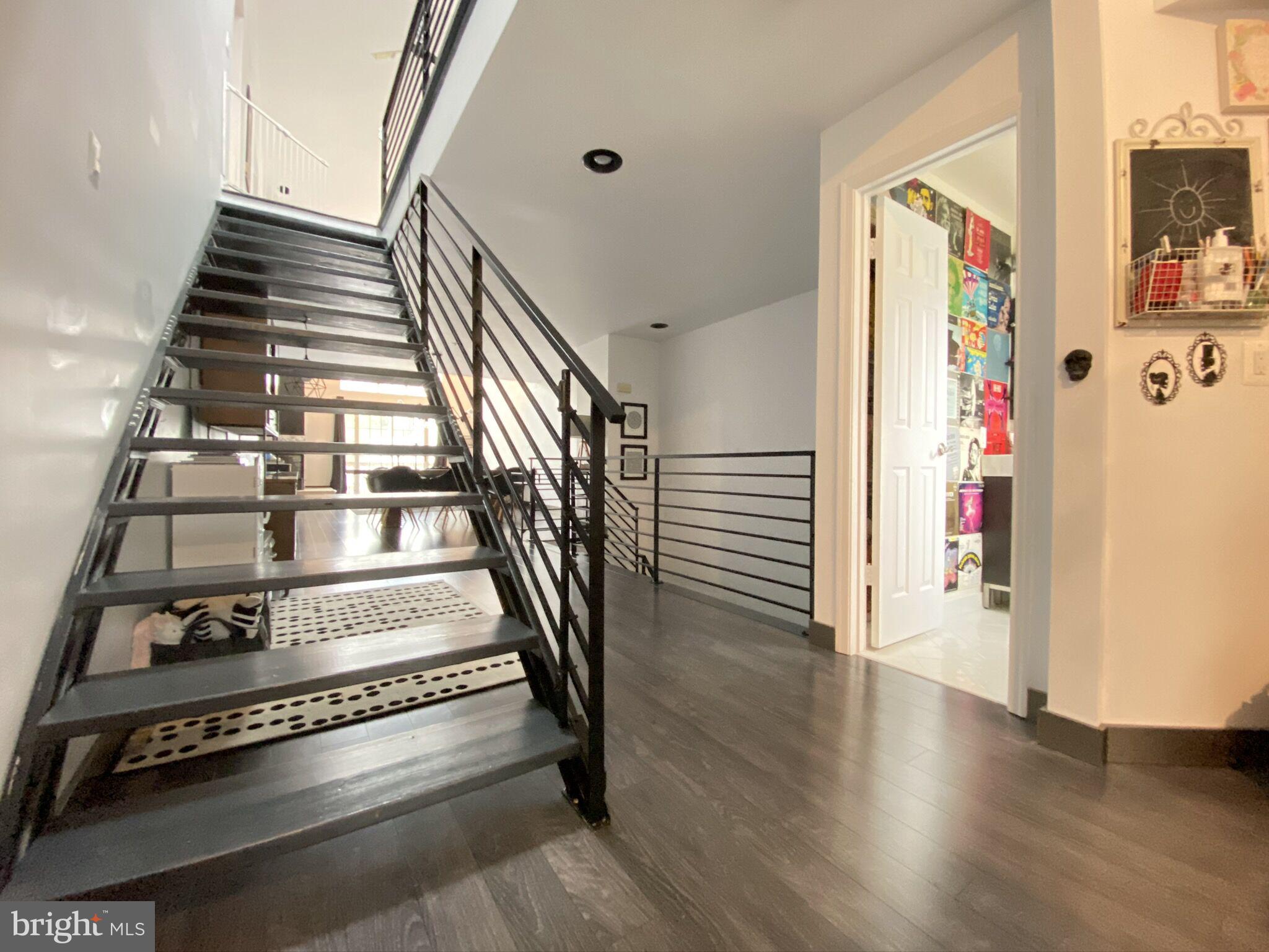 BARRINGTON POINTE CONDOS - Residential Lease