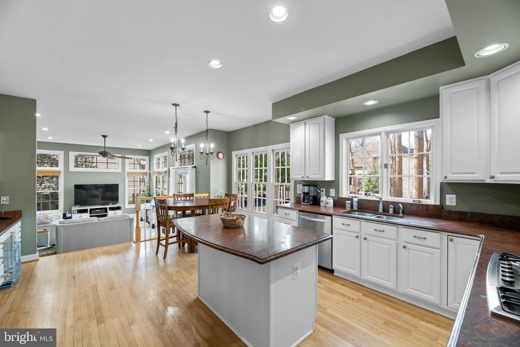 GOVERNORS RUN - Residential