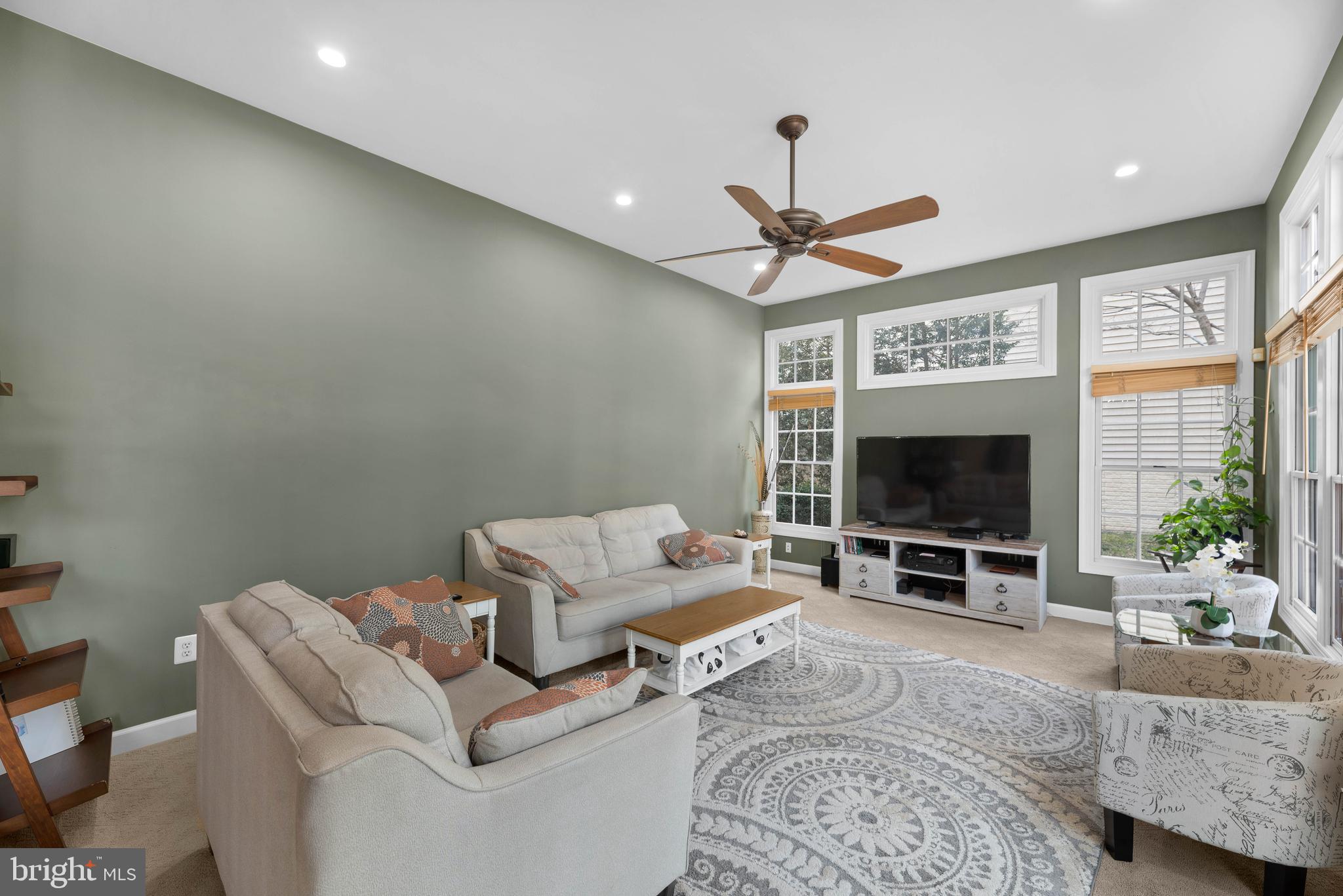 GOVERNORS RUN - Residential