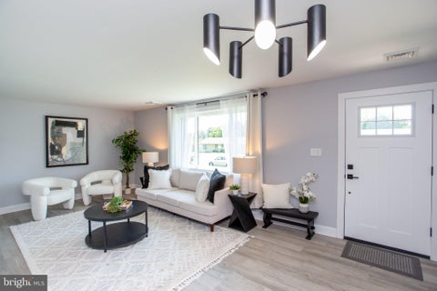 Photo of 123 Holly Road, SOUTHAMPTON, PA 18966 (MLS # PABU2132560)