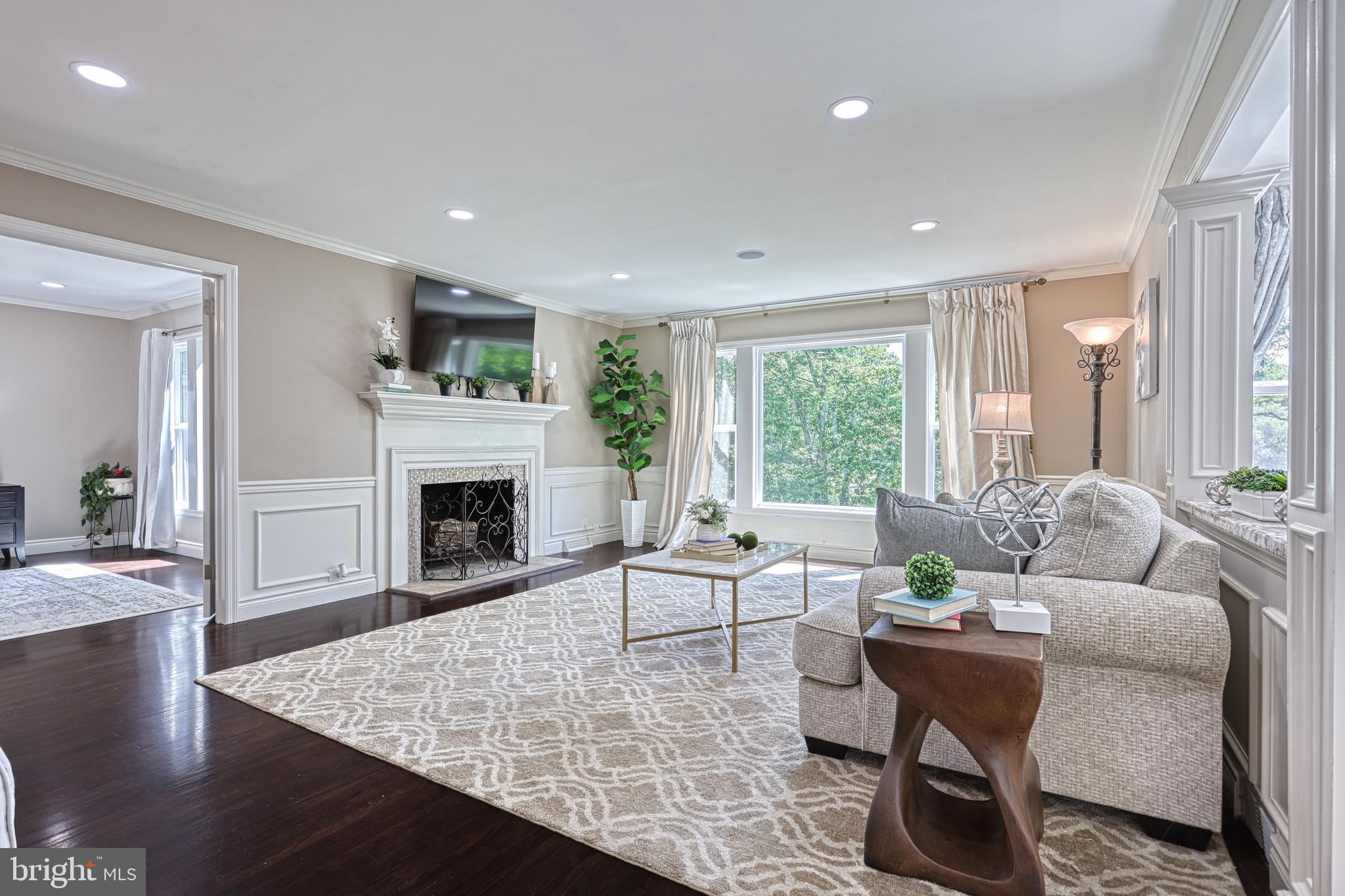 POINT RIDGE FARMS - Residential