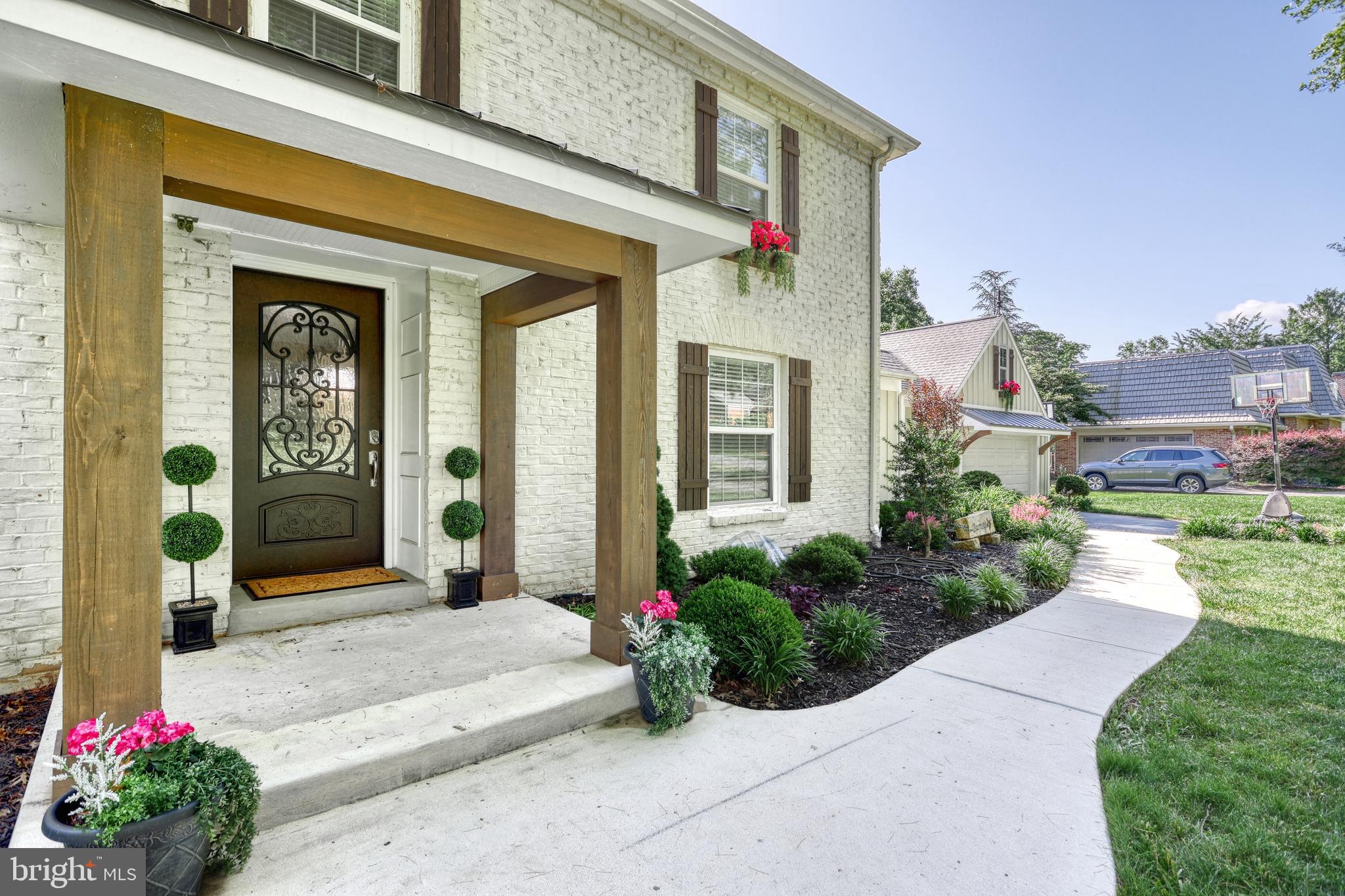 POINT RIDGE FARMS - Residential