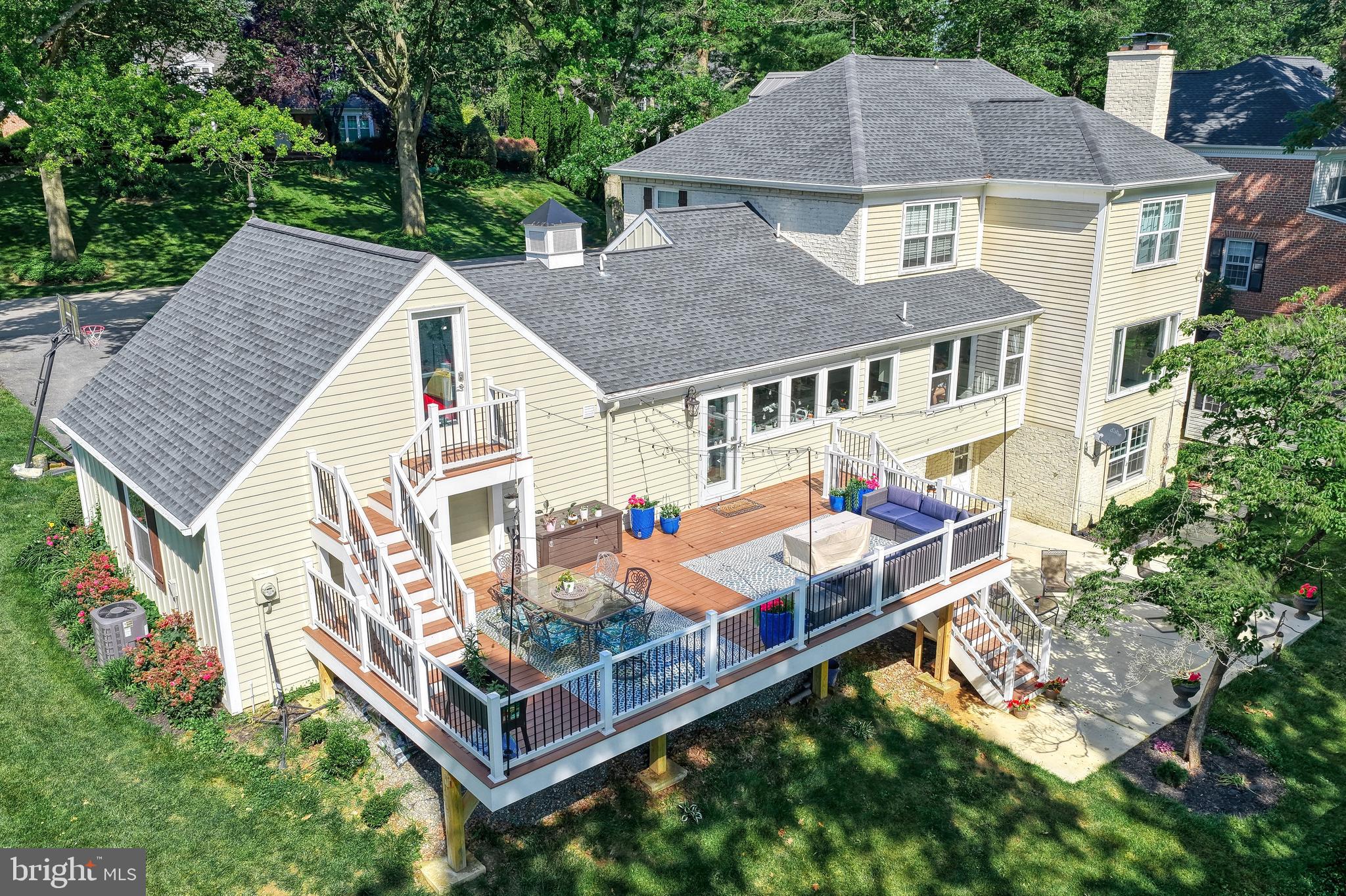 POINT RIDGE FARMS - Residential