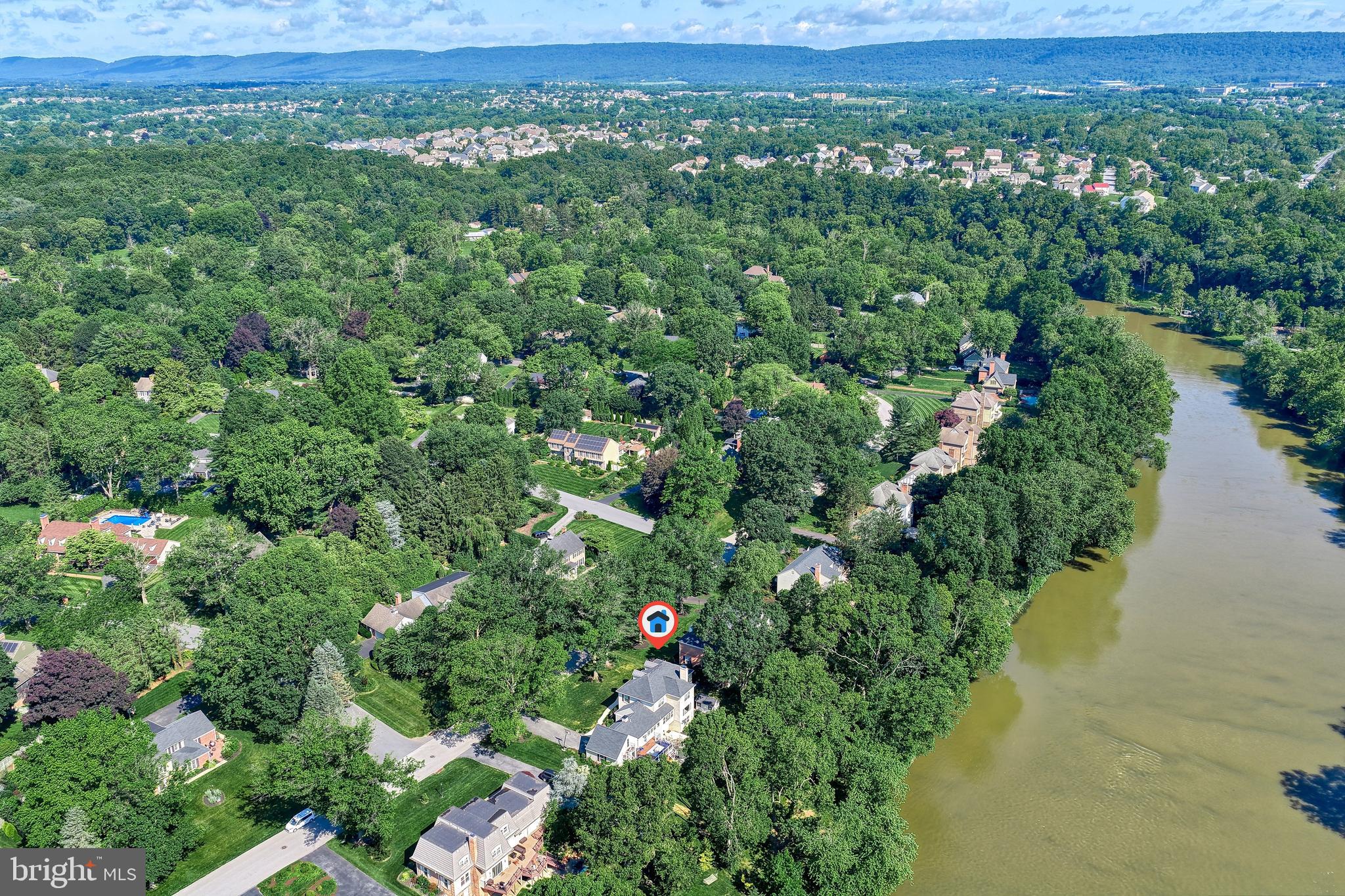 POINT RIDGE FARMS - Residential