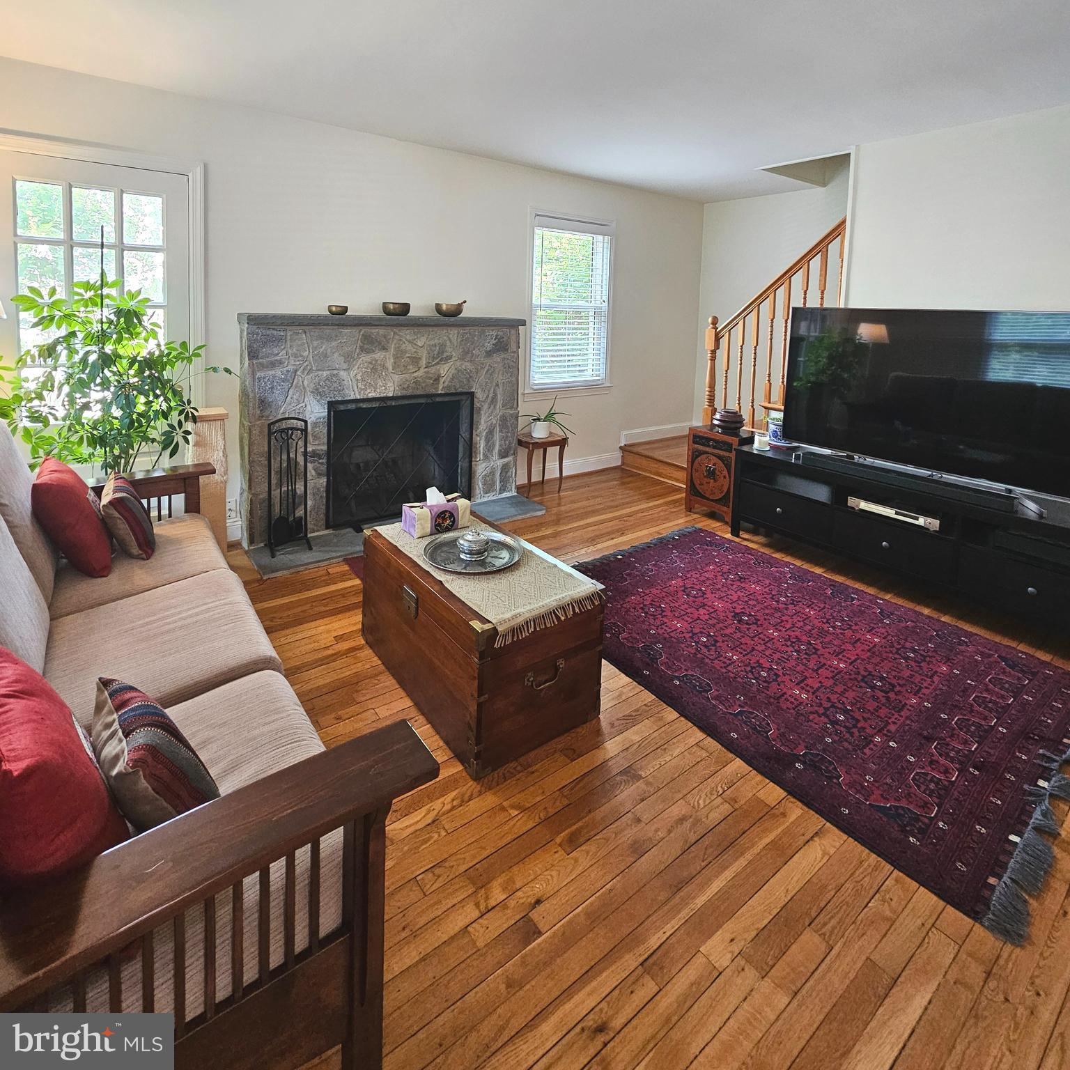 LEEWAY HEIGHTS - Residential Lease