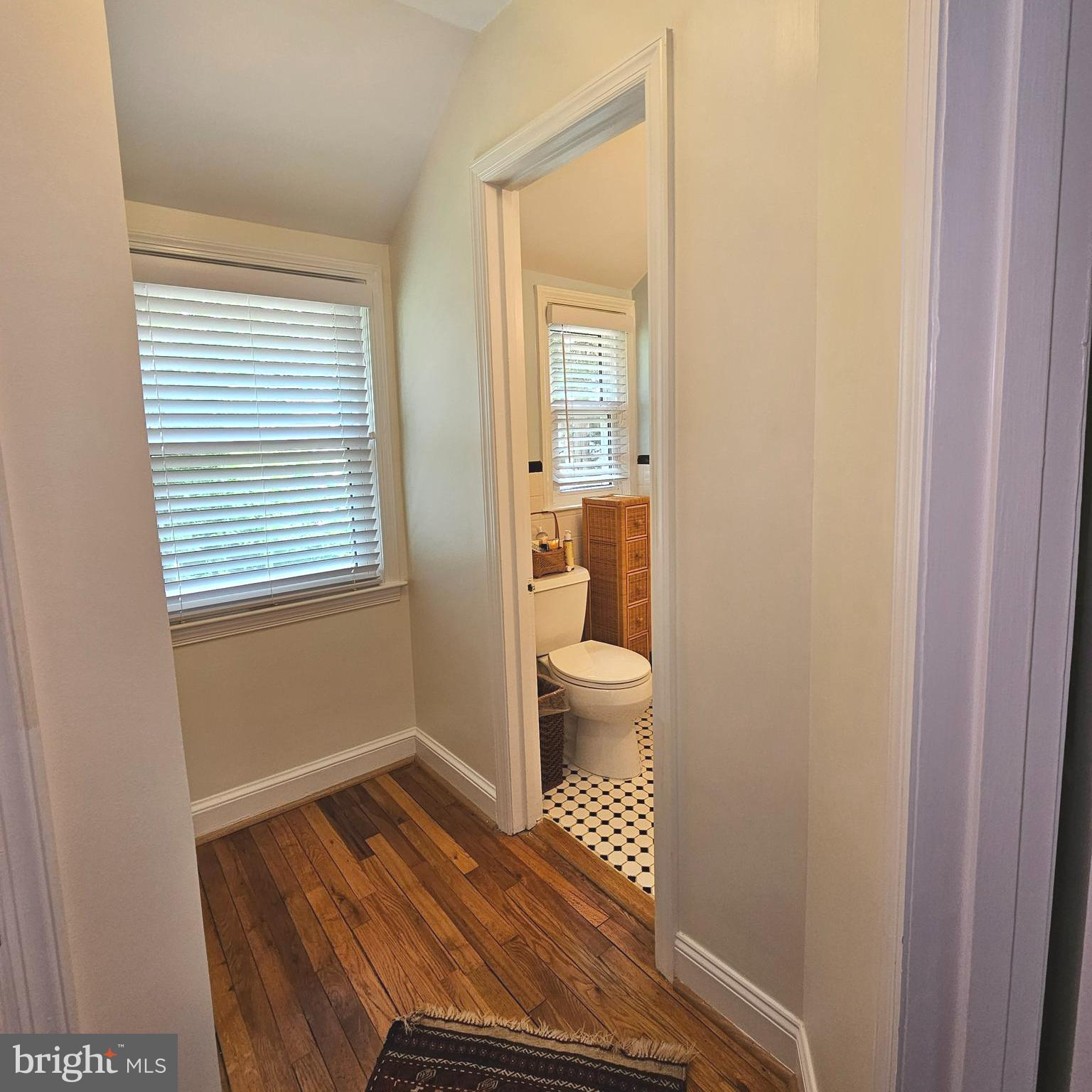 LEEWAY HEIGHTS - Residential Lease