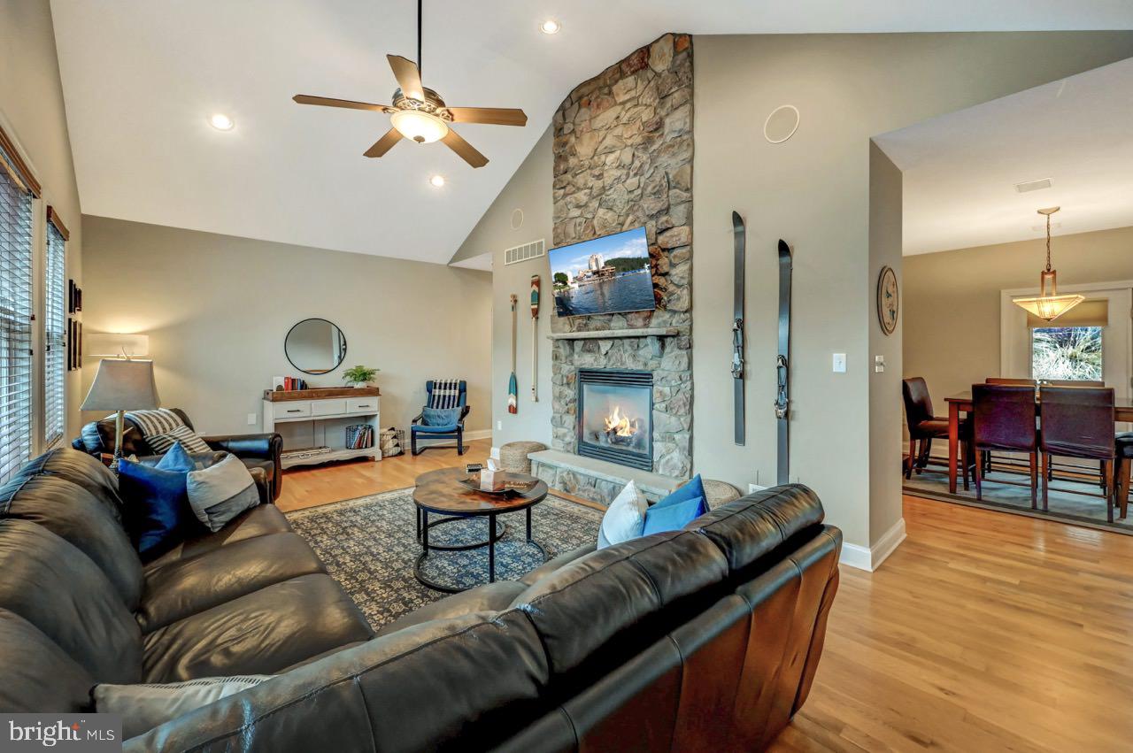 113 LONGVIEW DRIVE