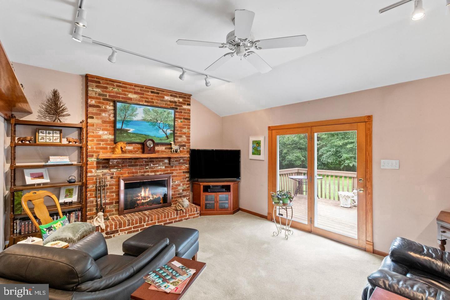 2 MUSKINGUM DRIVE