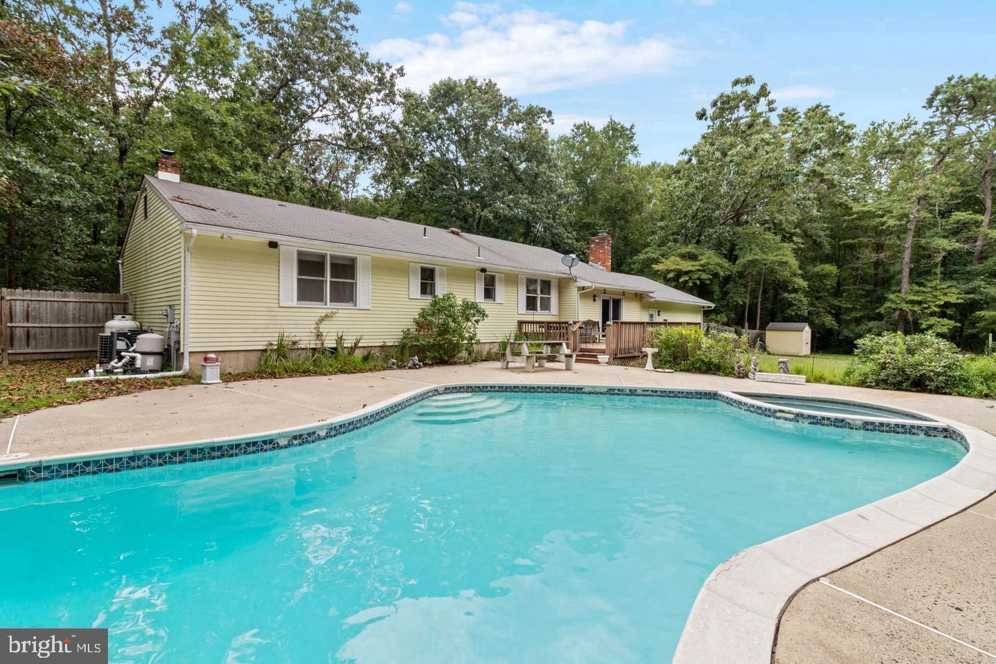 2 MUSKINGUM DRIVE