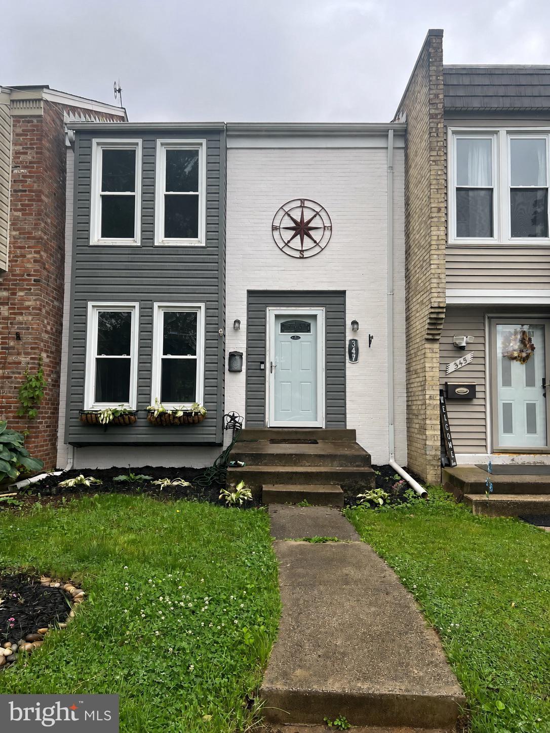VIRGINIA KNOLLS - Residential