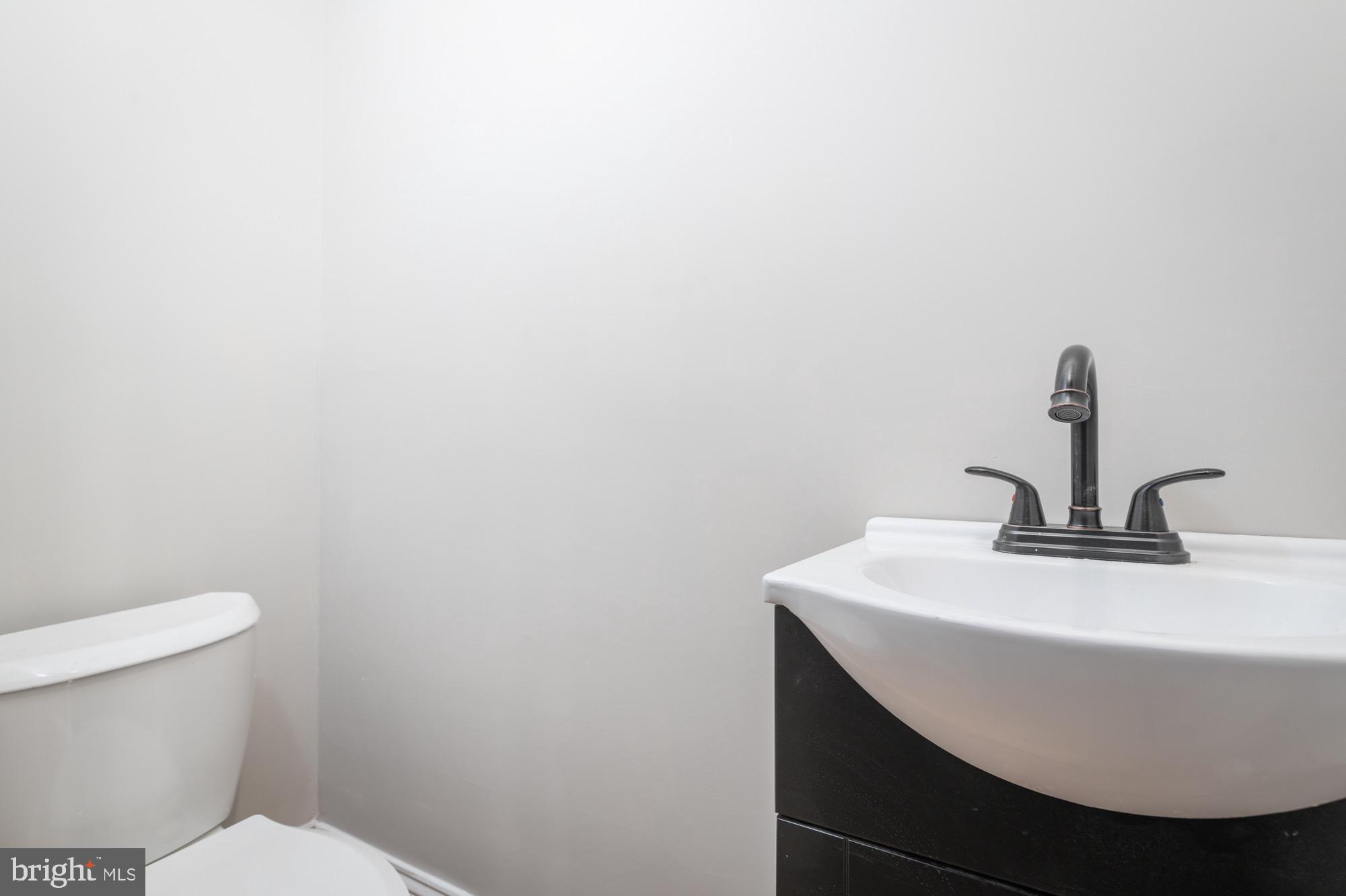 BOLTON HILL HISTORIC DISTRICT - Residential Lease