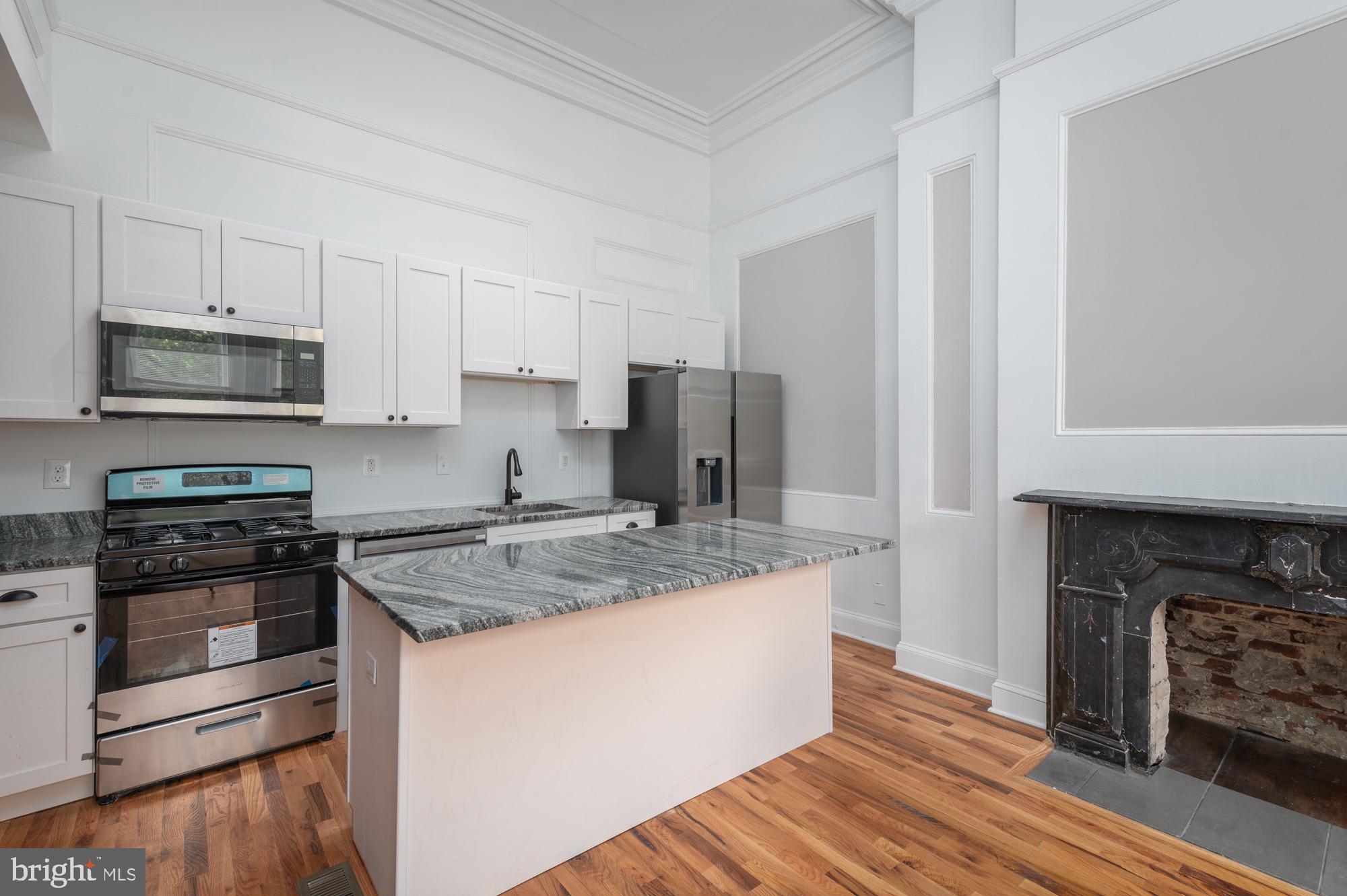 BOLTON HILL HISTORIC DISTRICT - Residential Lease