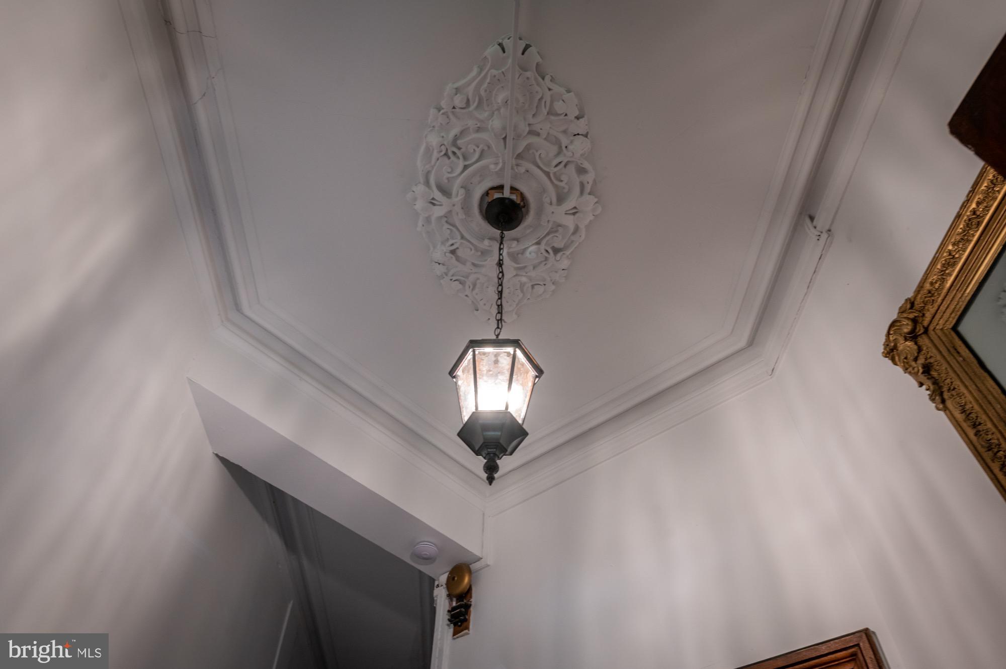 BOLTON HILL HISTORIC DISTRICT - Residential Lease