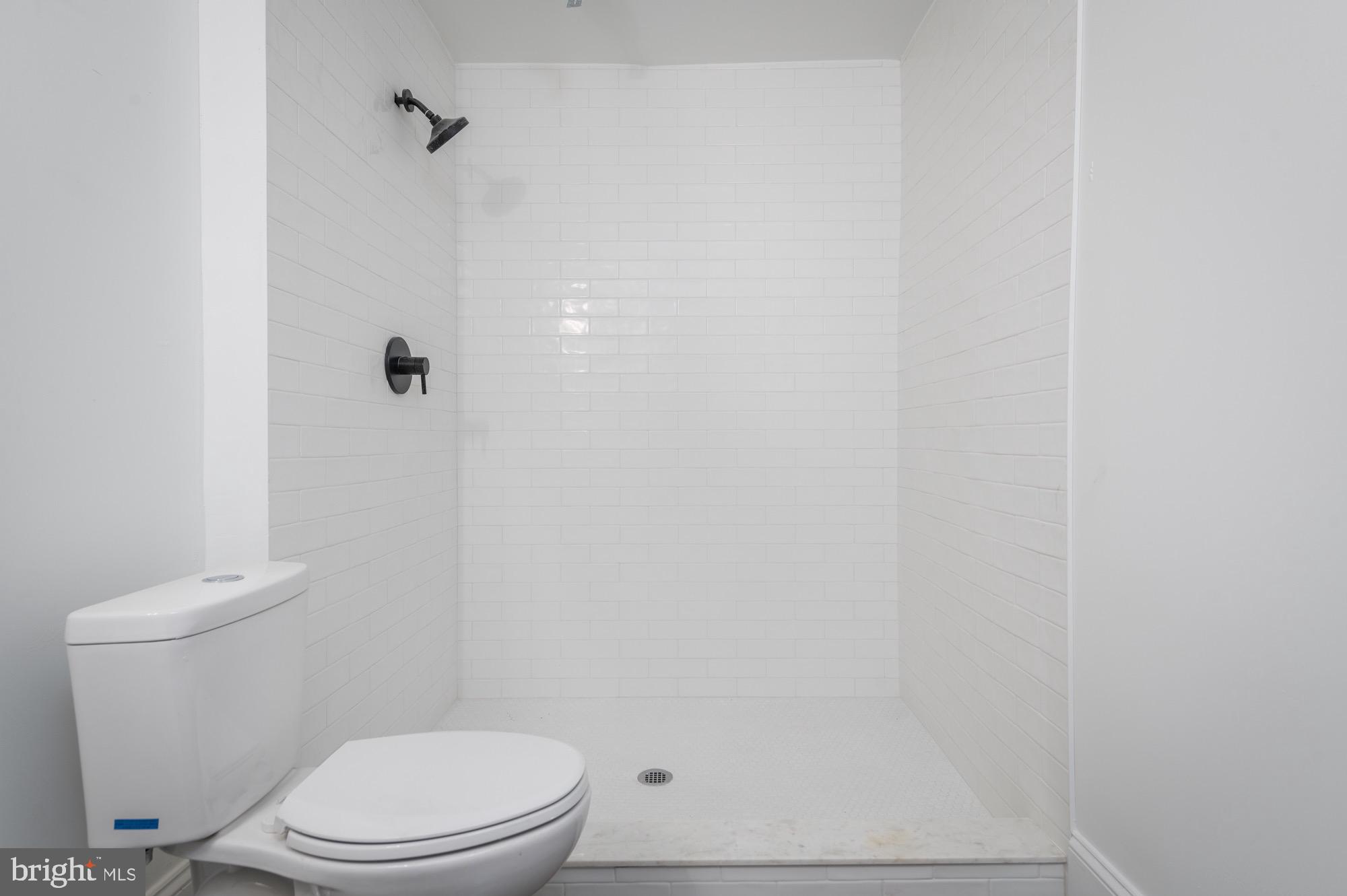 BOLTON HILL HISTORIC DISTRICT - Residential Lease