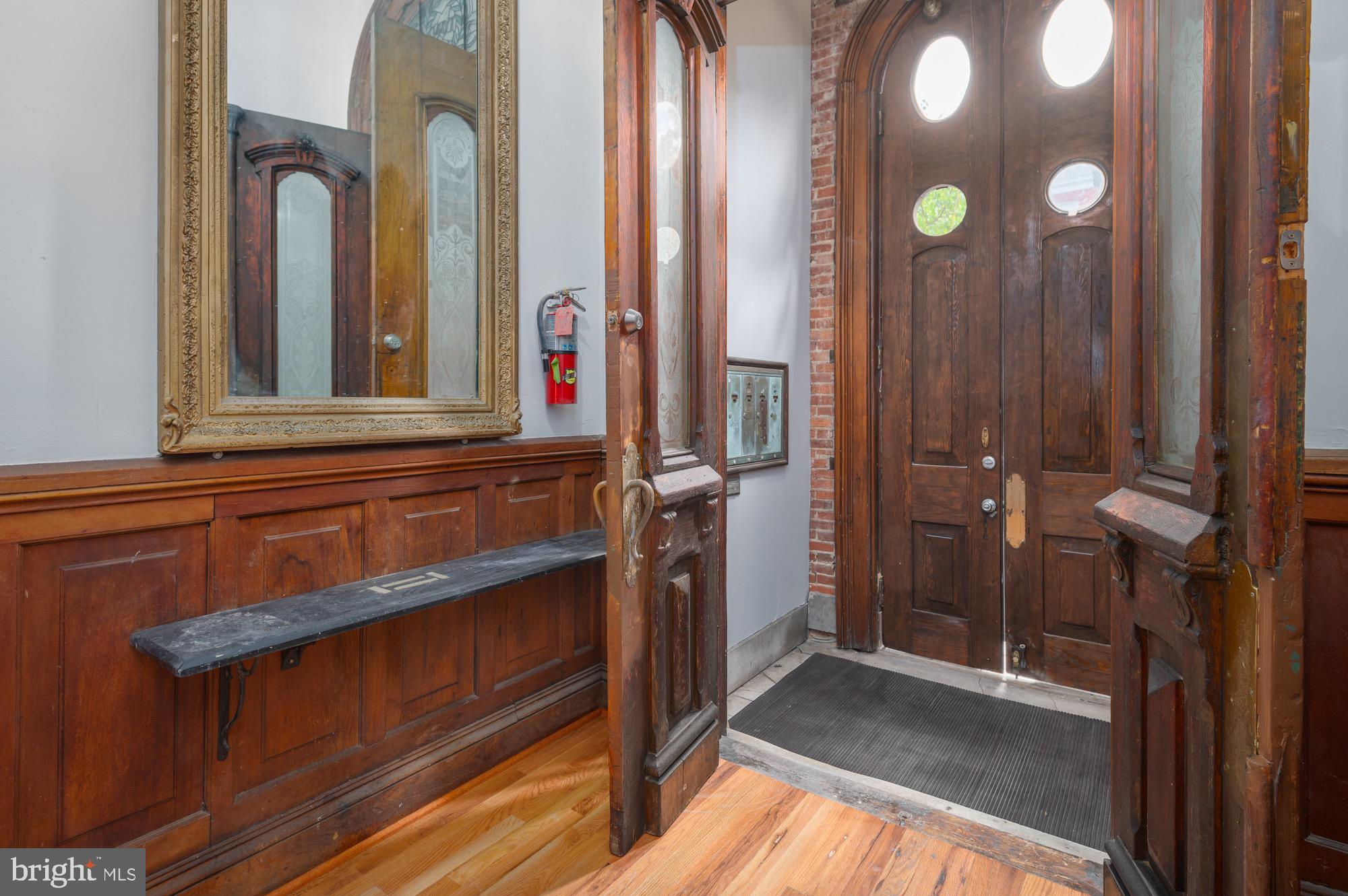 BOLTON HILL HISTORIC DISTRICT - Residential Lease