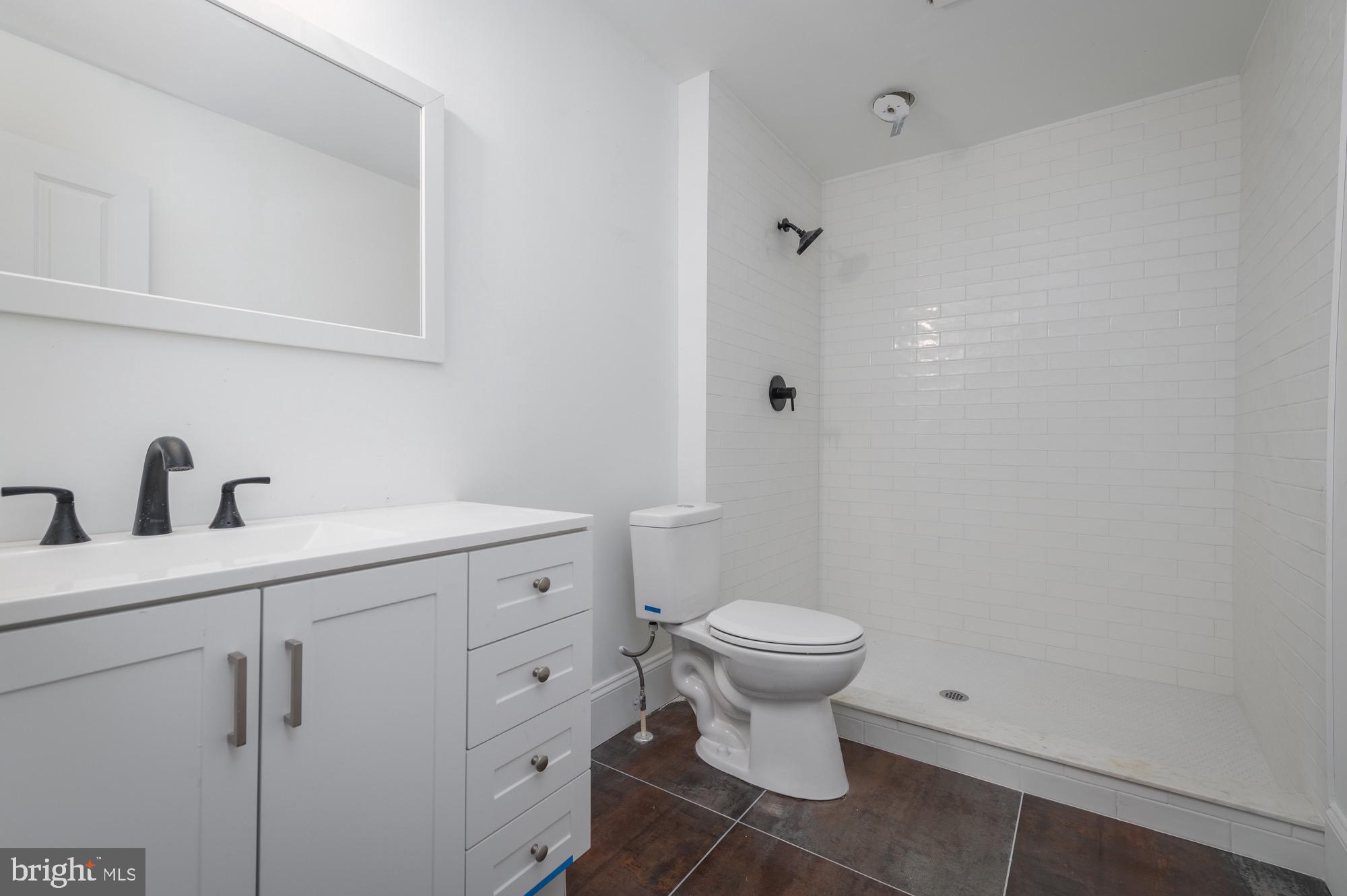 BOLTON HILL HISTORIC DISTRICT - Residential Lease